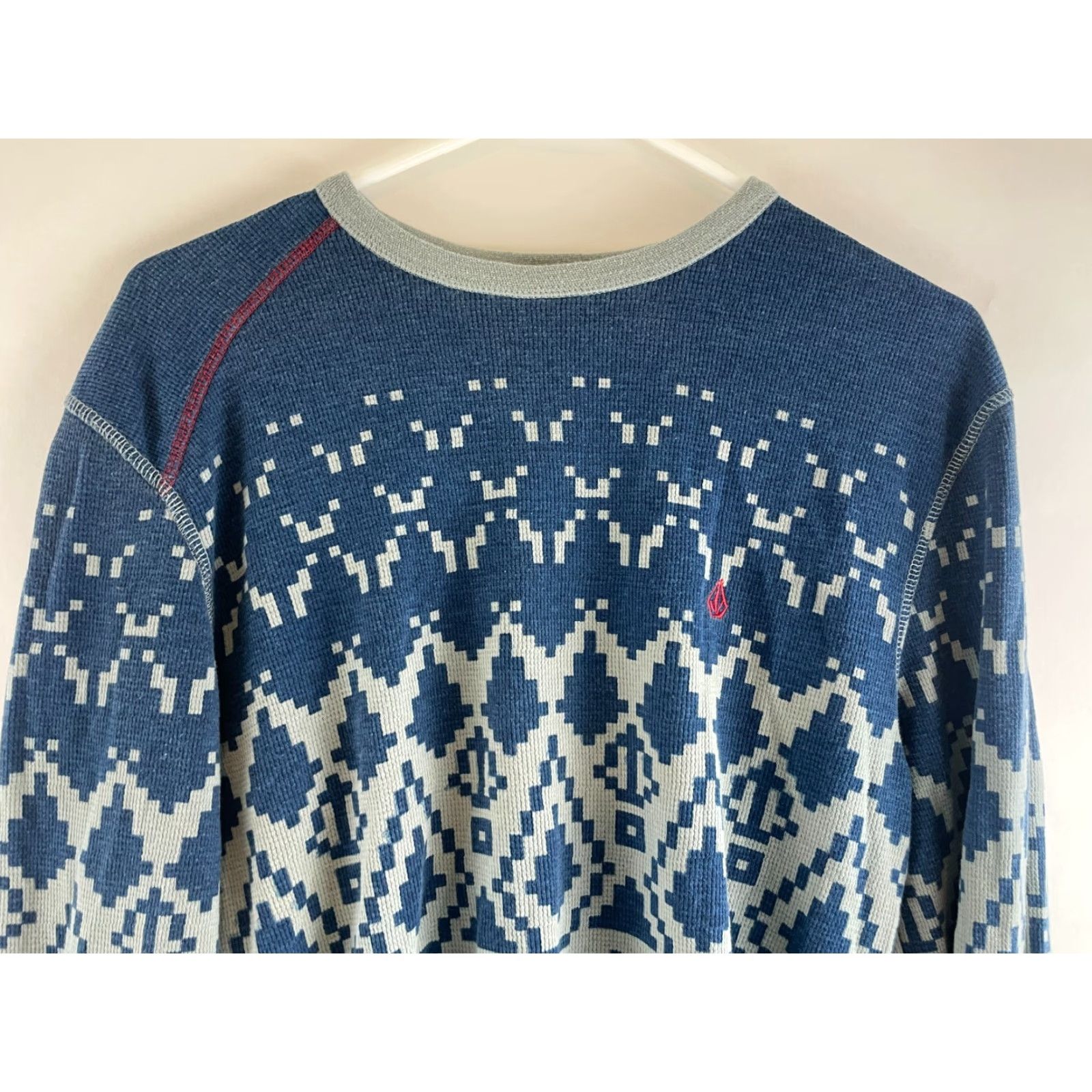 Volcom Volcom Sweater Men’s Size M Gray Blue Southwestern Pullover Crew Neck Knit Pullover Regular Fit- Gray/Blue Southwestern Pattern Size US M / EU 48-50 / 2 - 3 Thumbnail