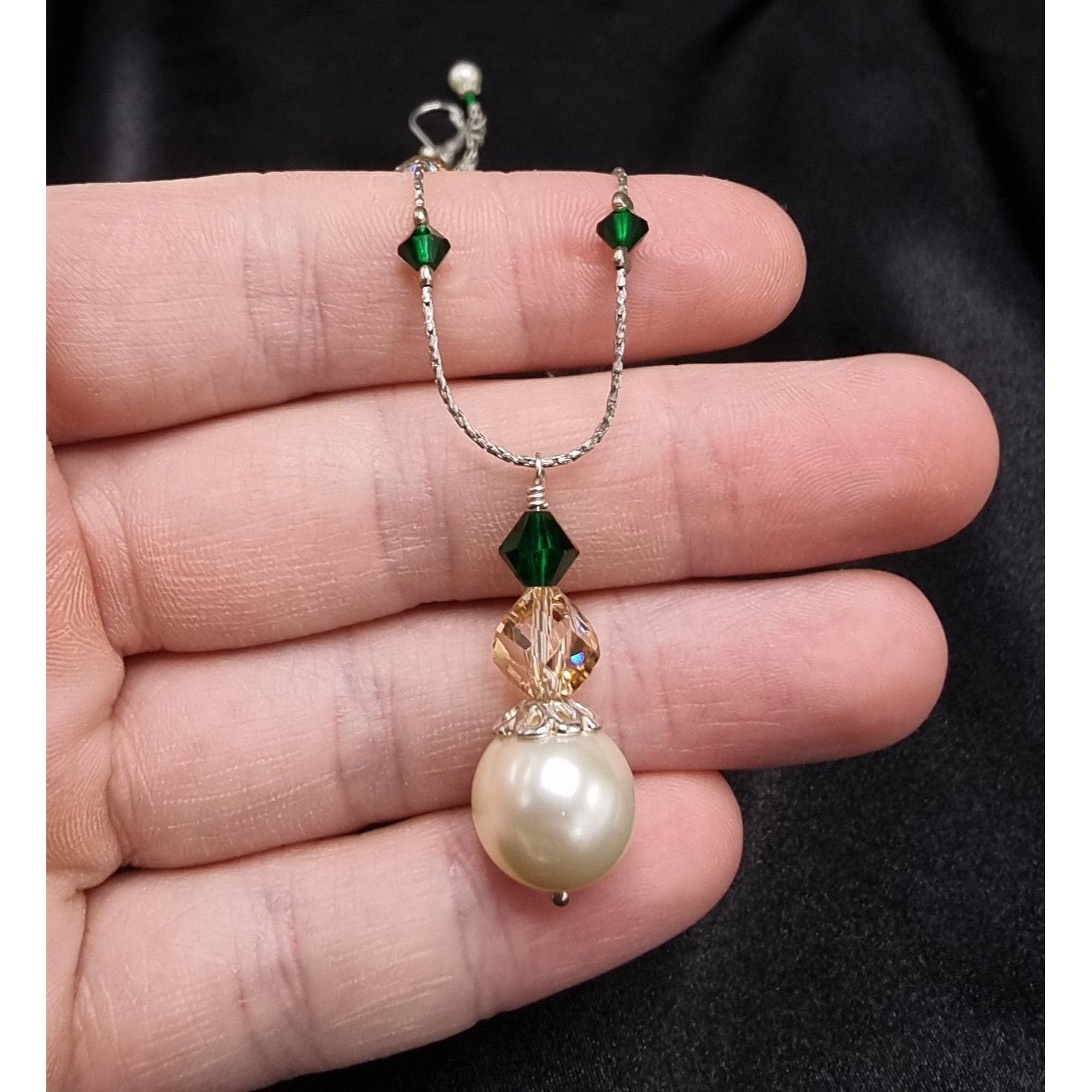 Vintage Faux Pearl Necklace & Earrings Set With Green Crystal Accent Size ONE SIZE - 7 Thumbnail