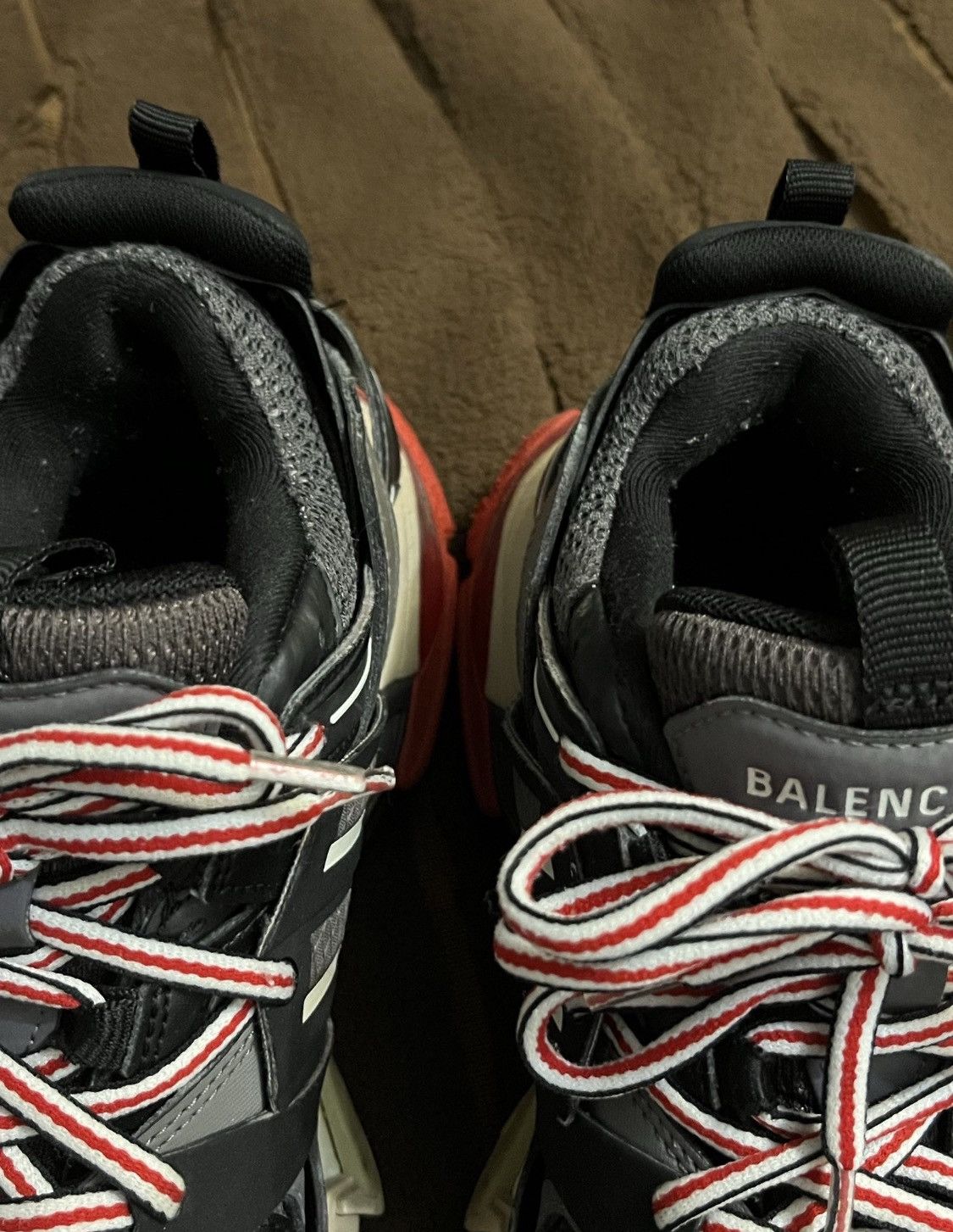 Balenciaga Balenciaga Trucks “Black/Red/White” Size US 5 / IT 35 - 3 Thumbnail