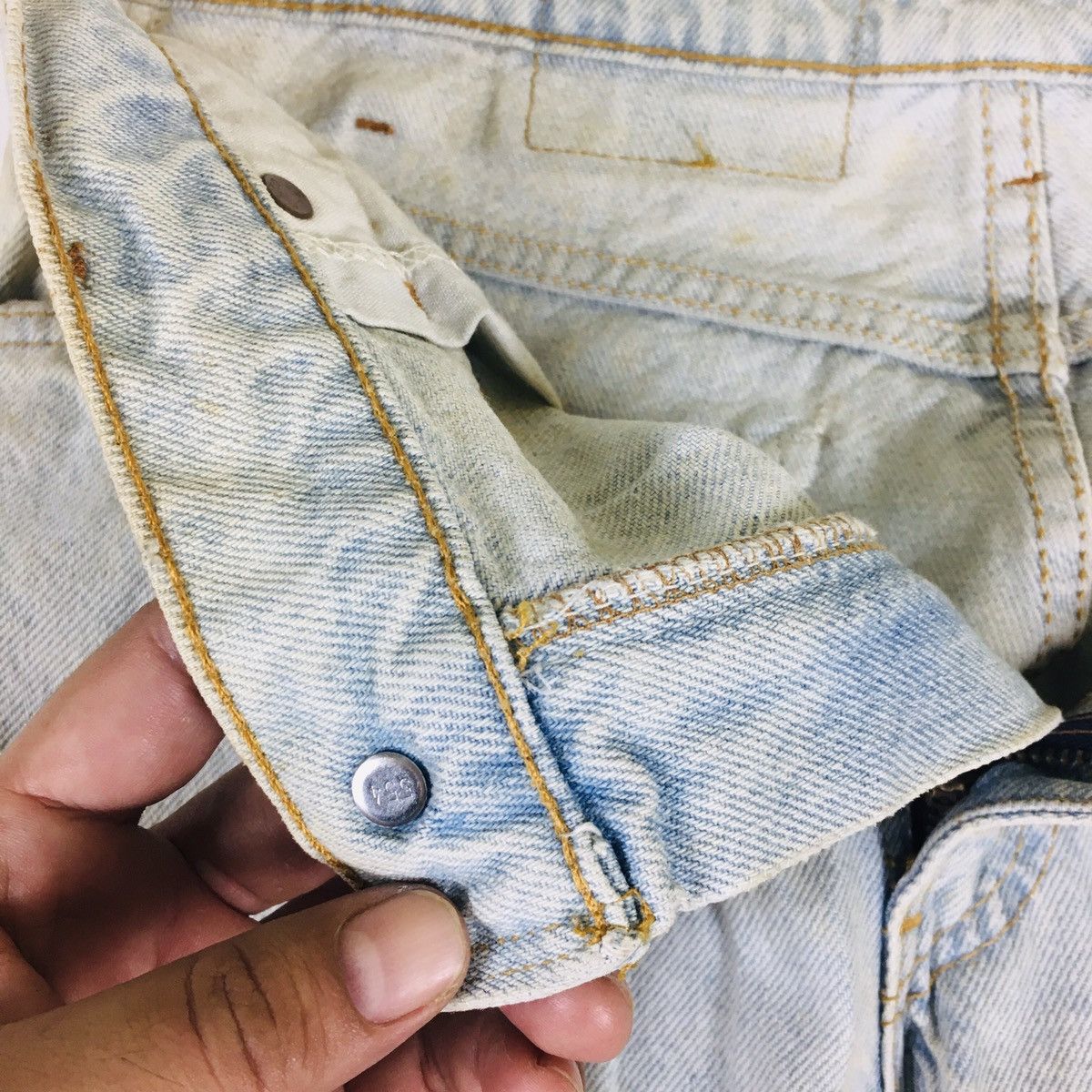 Levi's Vintage 90s Levi’s 560 Orange Tab Loose Fit Tapered Leg Size US 30 / EU 46 - 10 Thumbnail