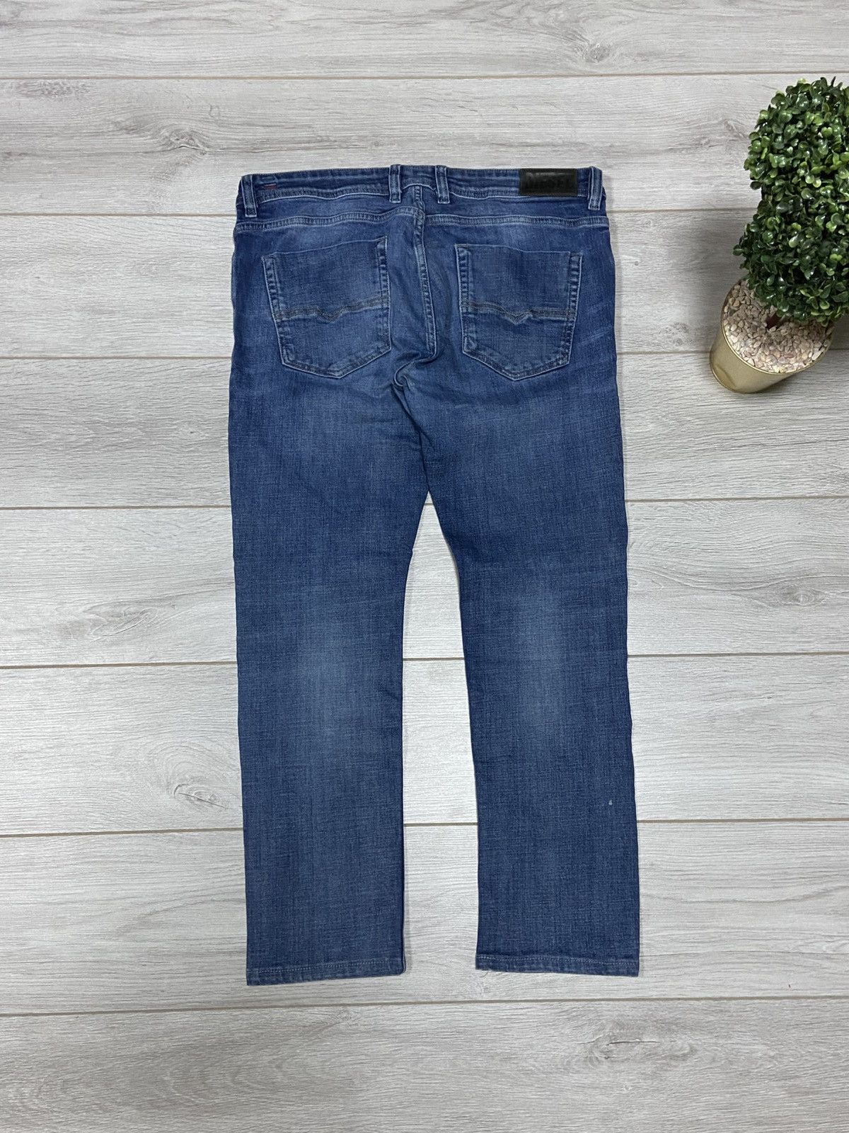 Diesel Diesel spell out big logo painted logo jeans pants Size US 38 / EU 54 - 9 Thumbnail