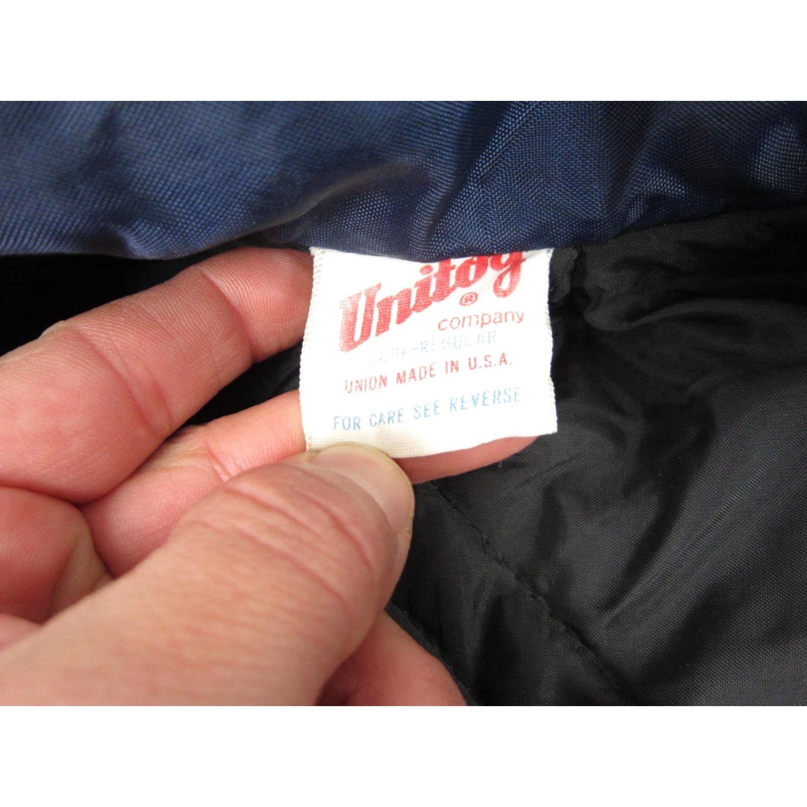 Vintage VINTAGE Unitog Jacket Mens Large Blue Bomber Jacket Zip Up Quilted Lined N/A 80s Outdoor Workwear Logo Canvas Nylon Jacket Size US L / EU 52-54 / 3 - 3 Thumbnail
