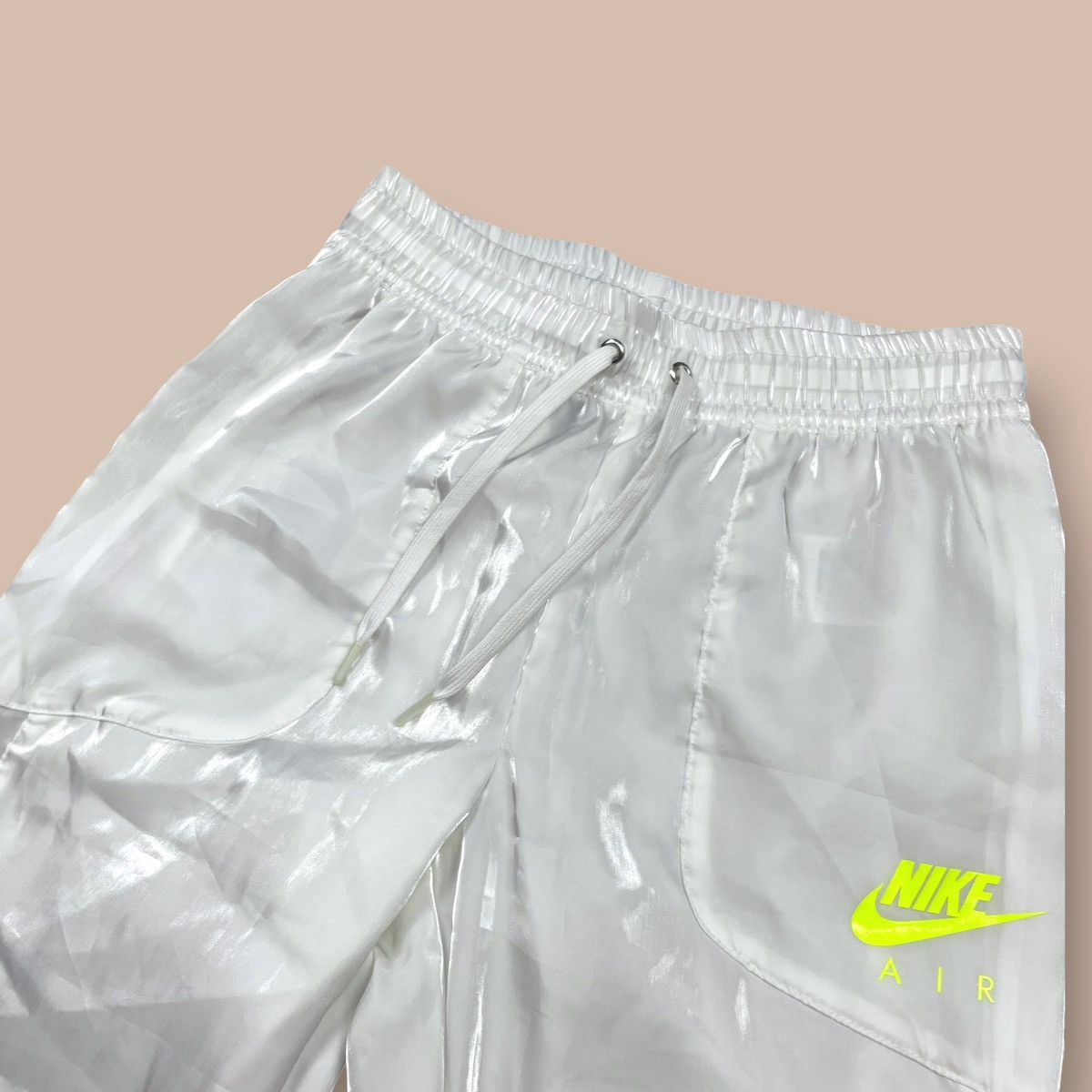 Nike NIKE WMNS SHEEN AIR PANTS Size US 26 / EU 42 - 5 Thumbnail
