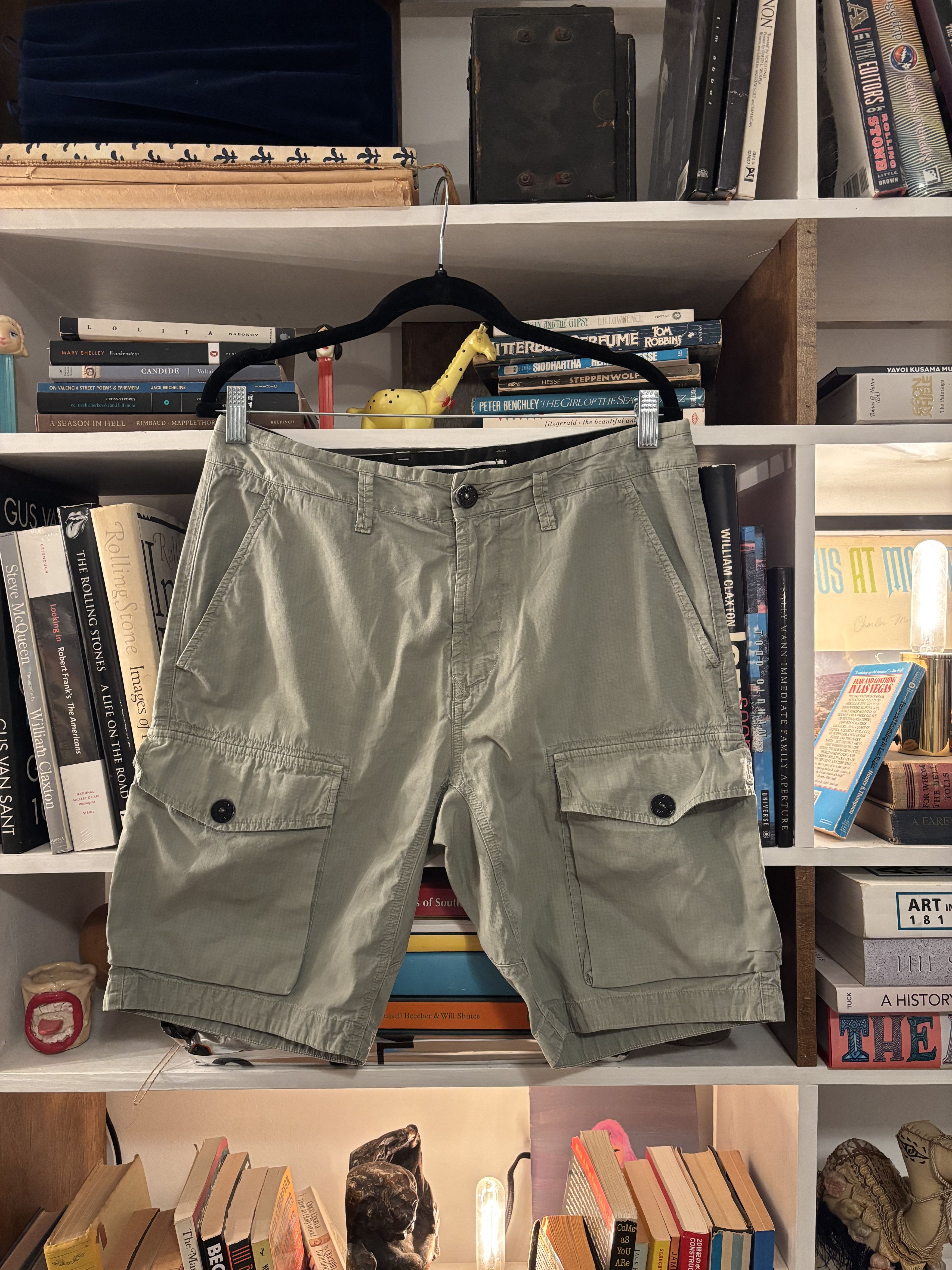 Stone Island stone island cargo shorts Size US 30 / EU 46 - 1 Thumbnail