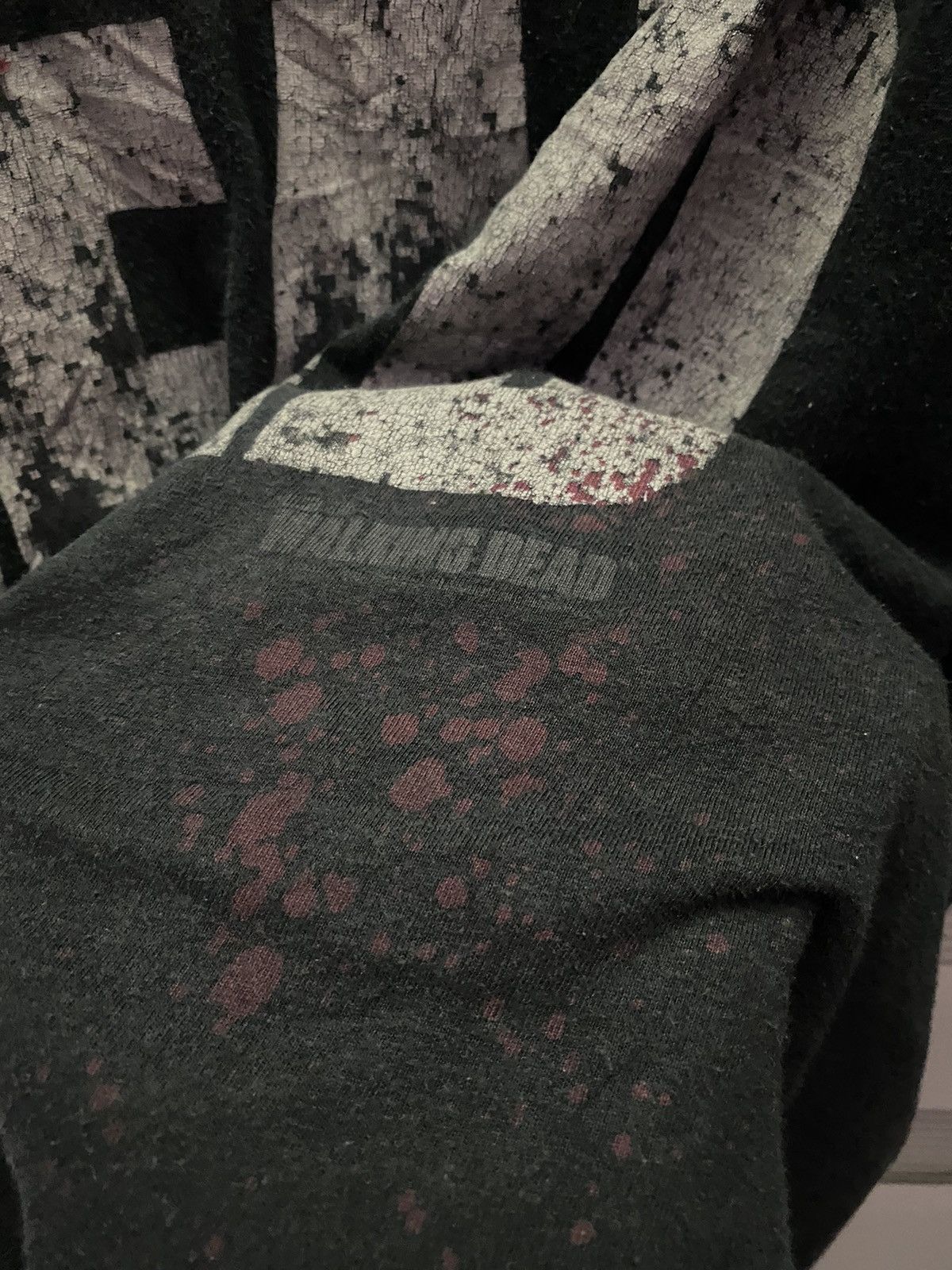 Vintage Distressed The Walking Dead Resident Evil 4 Biohazard Size US L / EU 52-54 / 3 - 4 Thumbnail