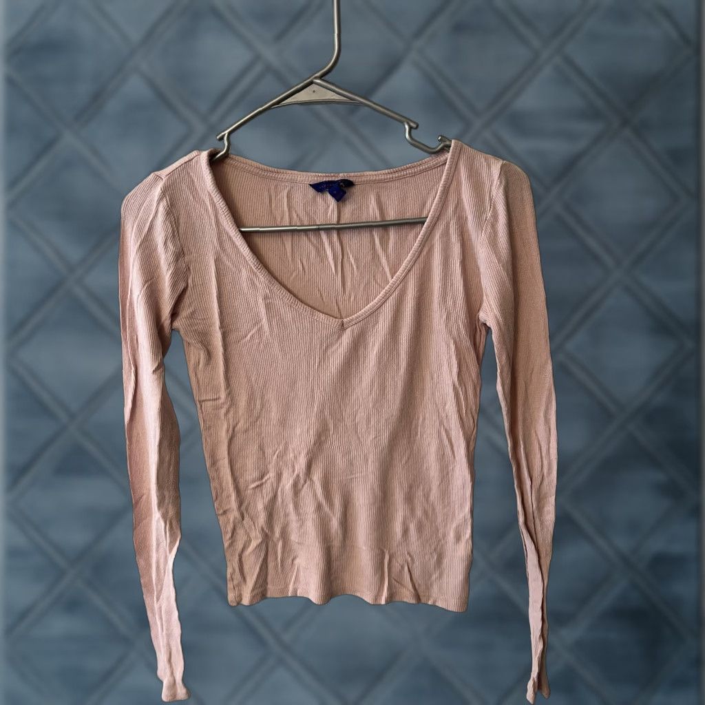 Aeropostale AeroPostale Pink Waffle Knit Long Sleeve Shirt Women's Medium Button Front Top Size M / US 6-8 / IT 42-44 - 1 Thumbnail