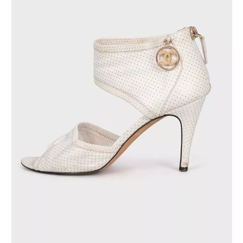 Chanel Elegant Chanel Vintage Polka Dot Leather Sandals Size 37 Size US 6 / IT 36 - 1 Thumbnail
