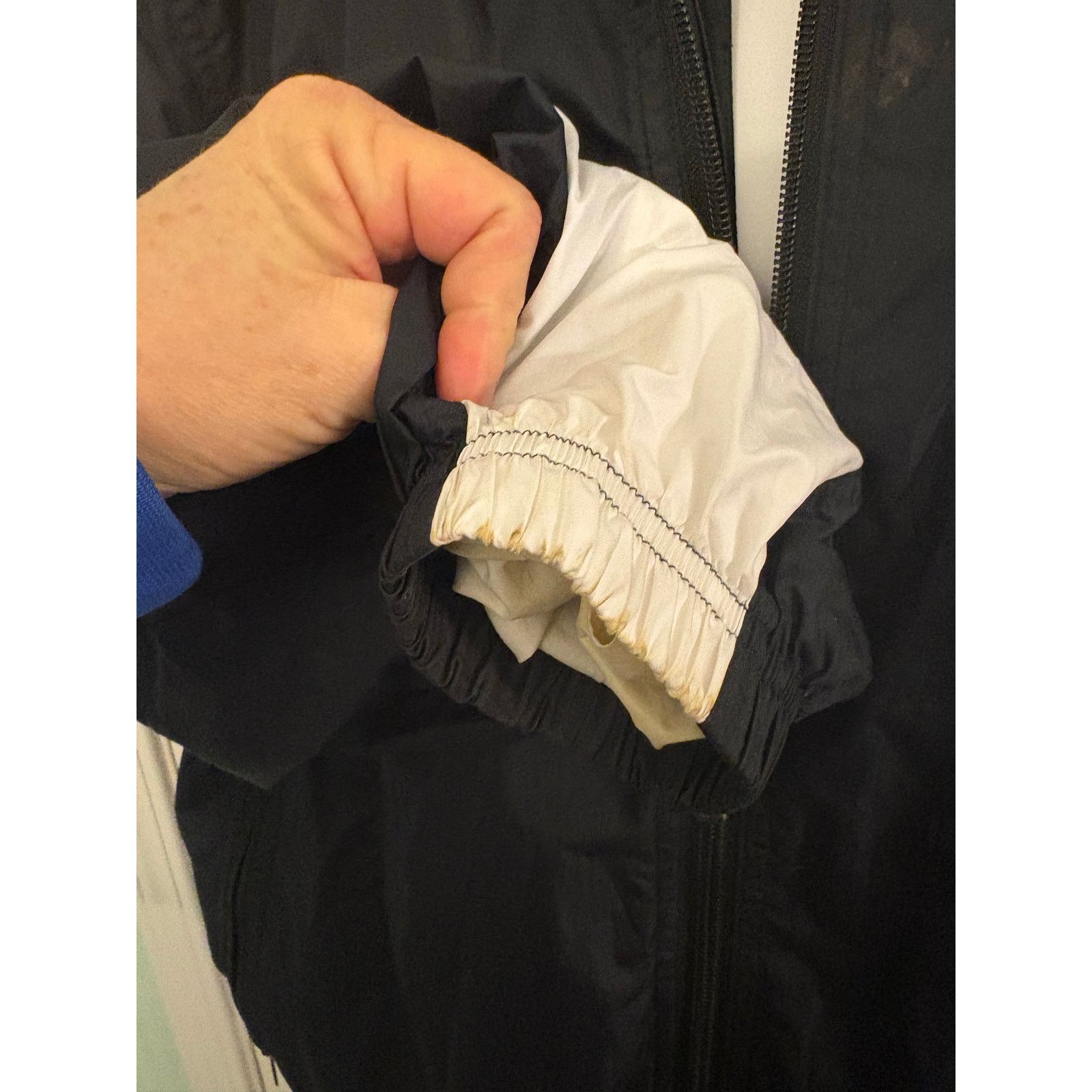 Nike Vintage Nike Black and White Alabama Windbreaker Size Medium Size US M / EU 48-50 / 2 - 6 Thumbnail