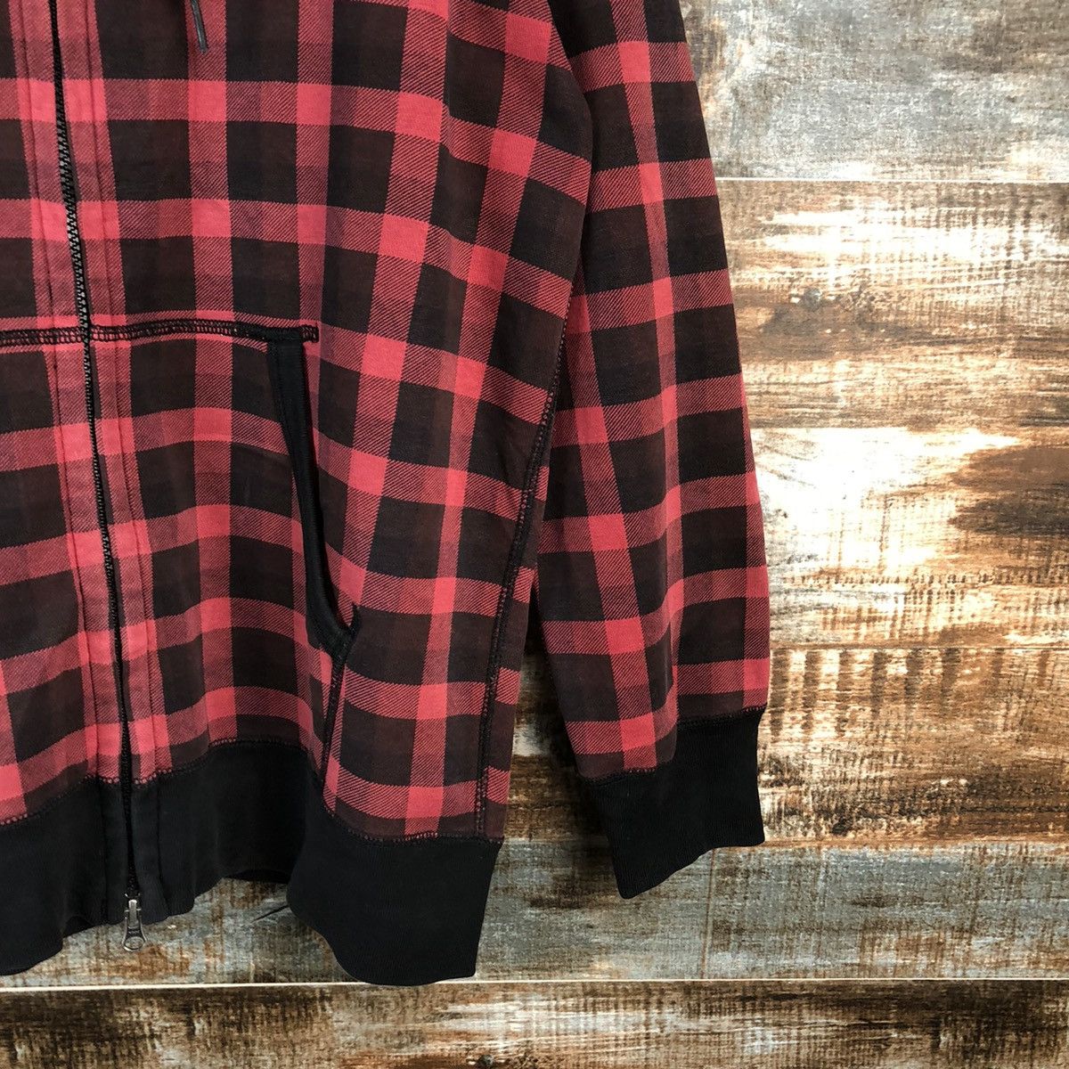 Uniqlo Uniqlo Checkred Red Hoodie #A1925 Size US M / EU 48-50 / 2 - 8 Thumbnail