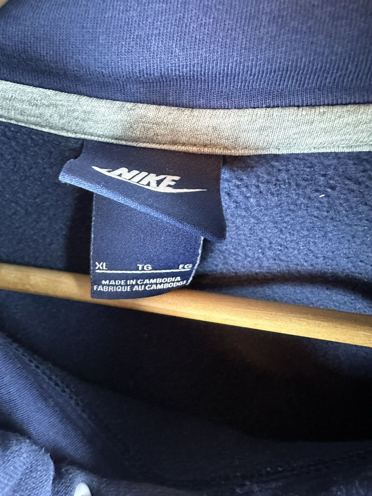 Nike Nike big embroided logo hoodie Size US XL / EU 56 / 4 - 3 Thumbnail
