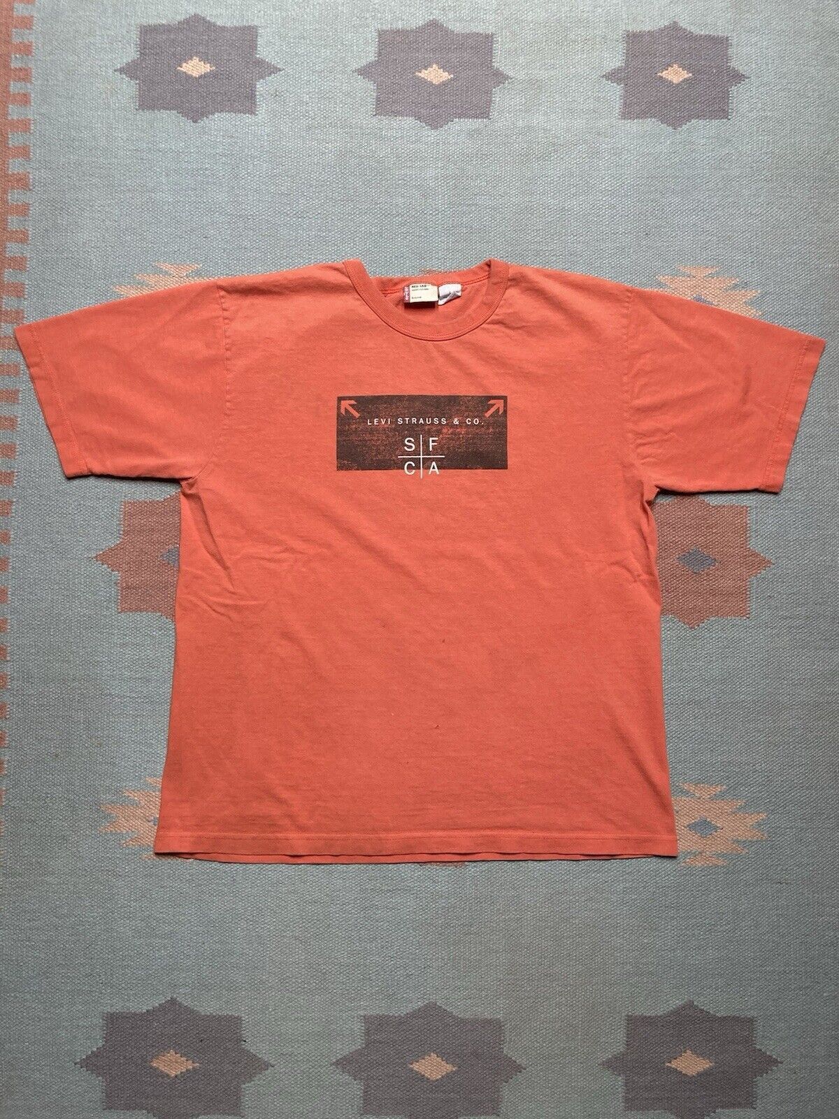 Levi's × Vintage Levi’s red tab t shirt SF CA California soft cotton large Size US L / EU 52-54 / 3 - 1 Thumbnail