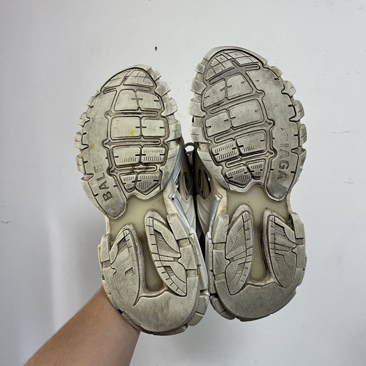 Balenciaga Balenciaga Track 2 Trainer White Size US 9 / EU 42 - 11 Thumbnail