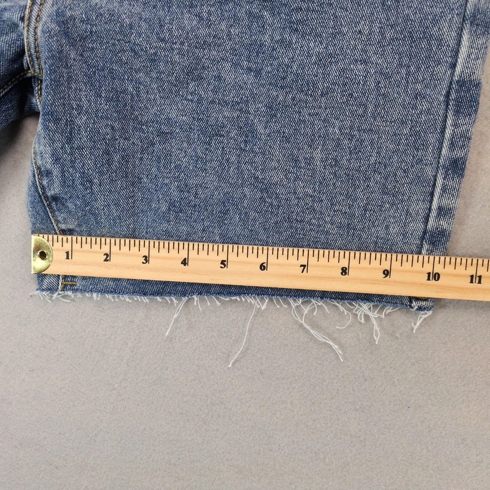 Other PrettyLittleThing Vintage Wash Ripped Longline Jean Shorts 6 Size 28" / US 6 / IT 42 - 8 Thumbnail