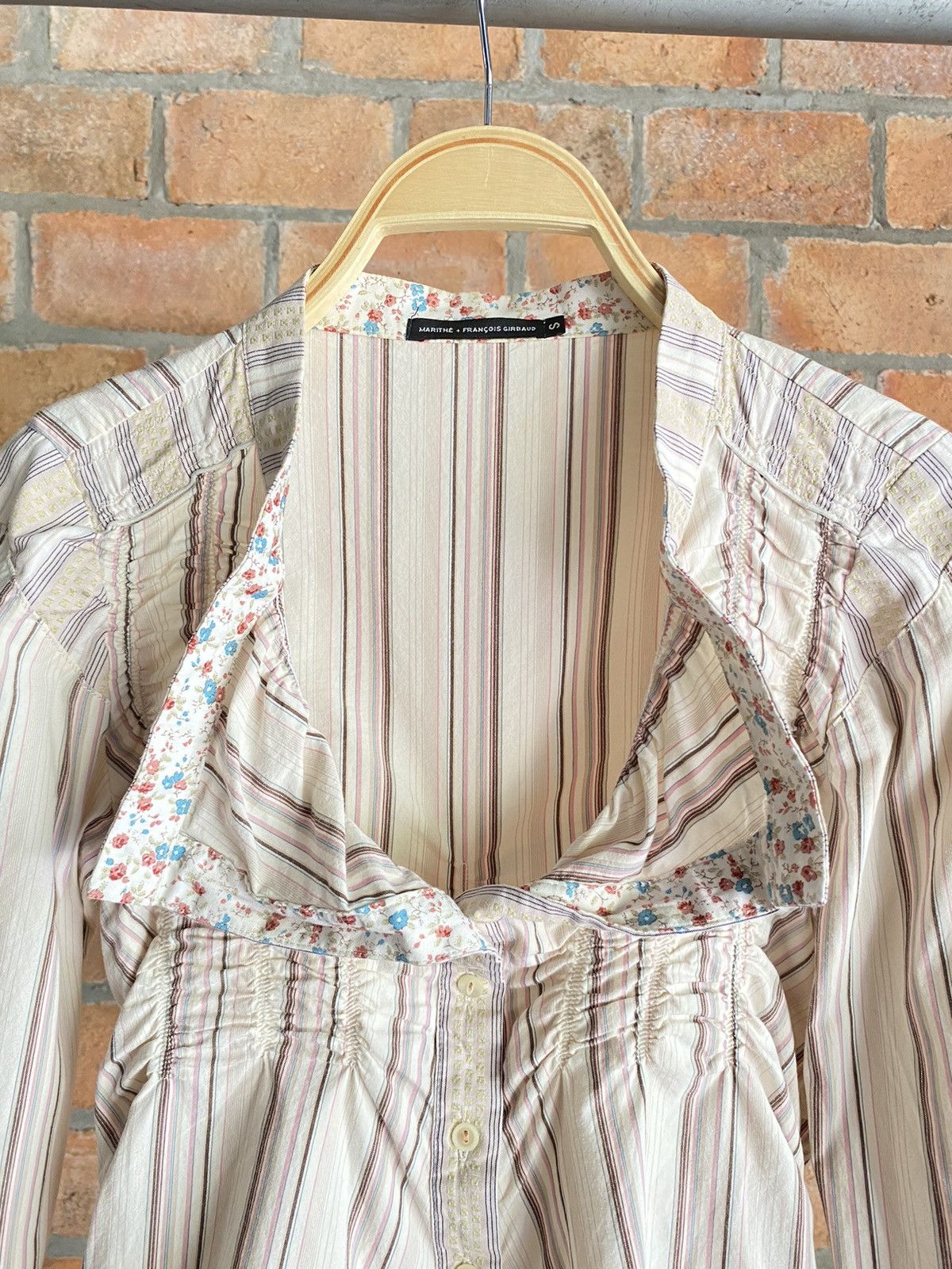 Marithe + Francois Girbaud Marithe Francois Girbaud floral print blouse. Size S / US 4 / IT 40 - 15 Thumbnail