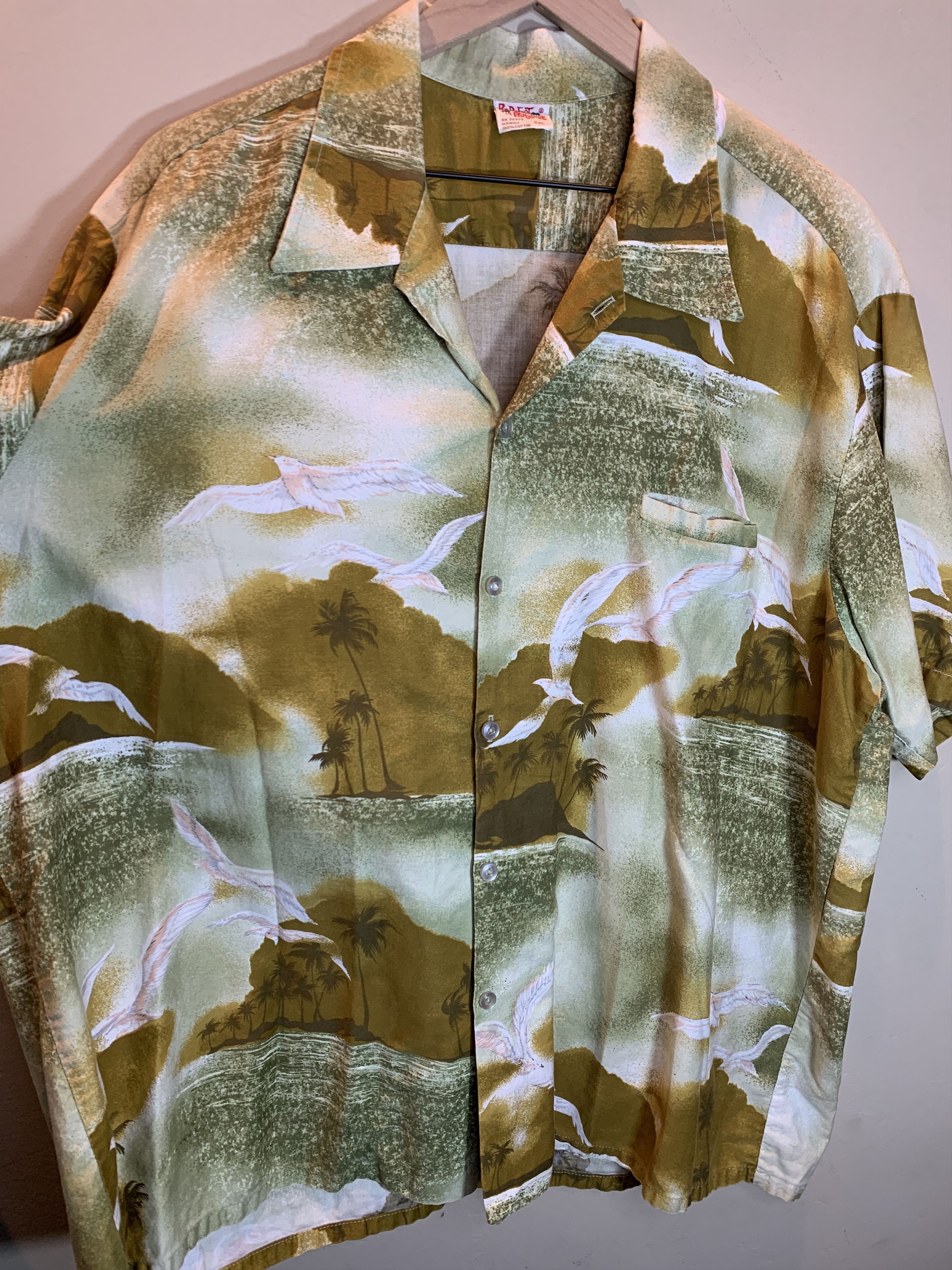 Vintage RARE* Vintage Hawaii Surf Art Barefoot Paradise Button Shirt Size US XXL / EU 58 / 5 - 3 Thumbnail