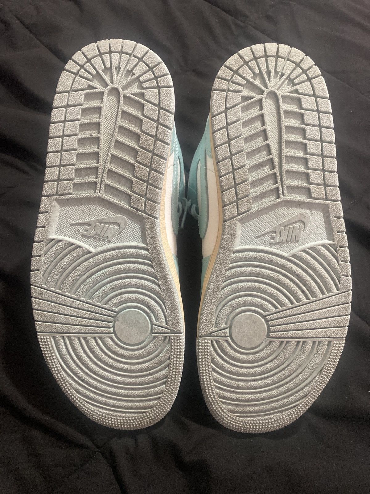 Jordan Brand Jordan 1 Mid Women's "Sail/Light Dew/Muslin" Shoe Size US 8.5 / IT 38.5 - 4 Thumbnail