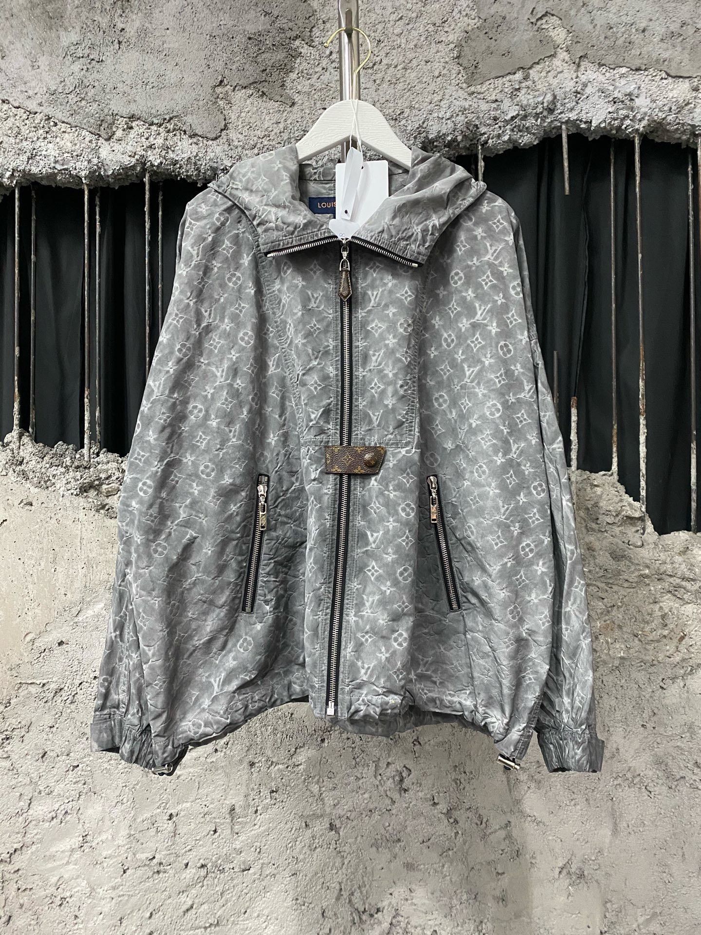 Louis Vuitton Louis Vuitton Light Jacket s Men Size US S / EU 44-46 / 1 - 1 Thumbnail