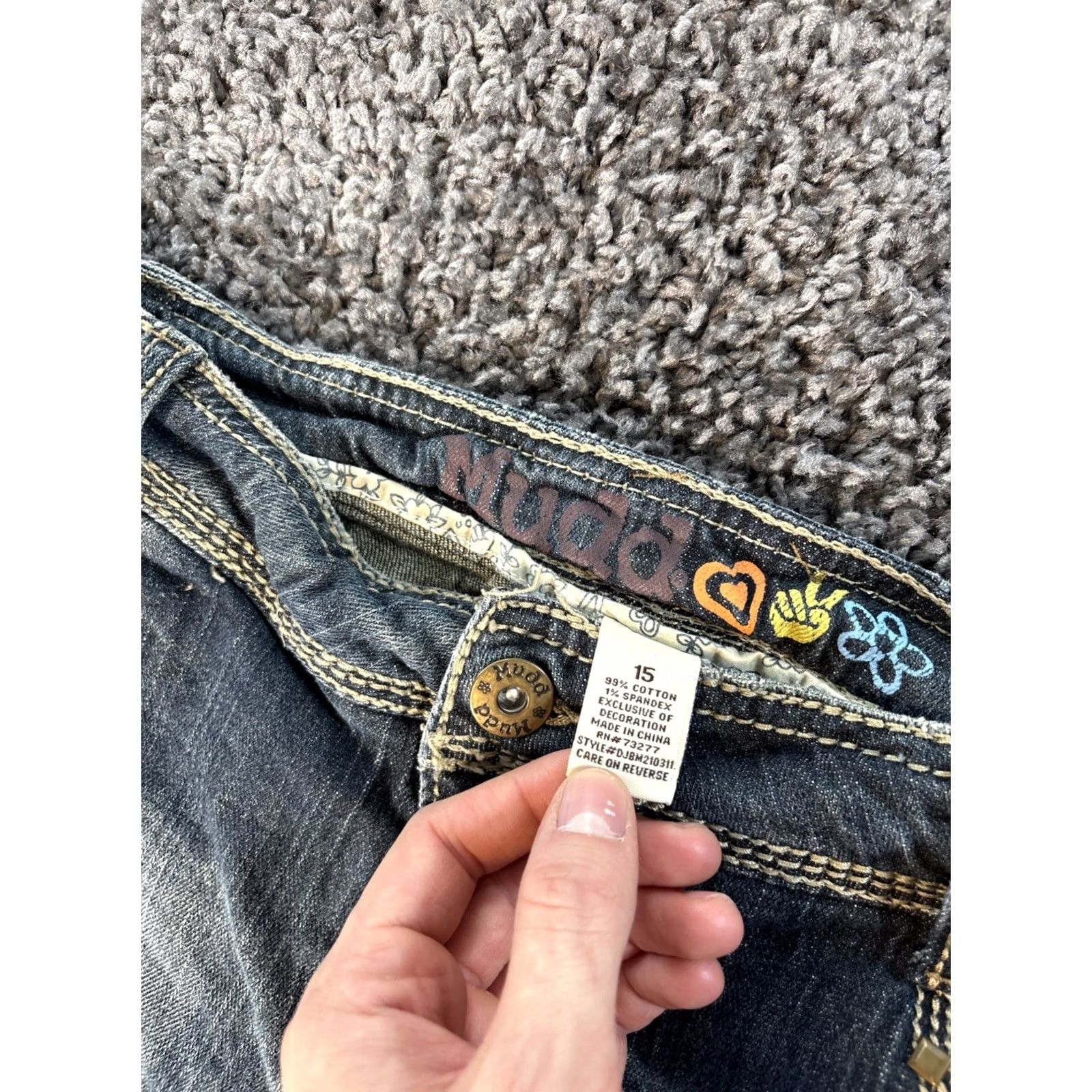 Vintage VINTAGE Mudd Shorts Womens 34 Low Rise Med Wash Distressed Studded Y2K Aztec Embroidered Denim Cut-Off Mens? Size 24" / US 00 / IT 34 - 6 Thumbnail