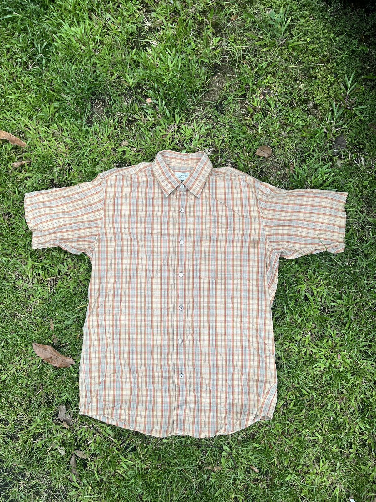 Burberry Burberry’s Nova Check Short Sleeve Shirts Vintagee Size US M / EU 48-50 / 2 - 1 Thumbnail