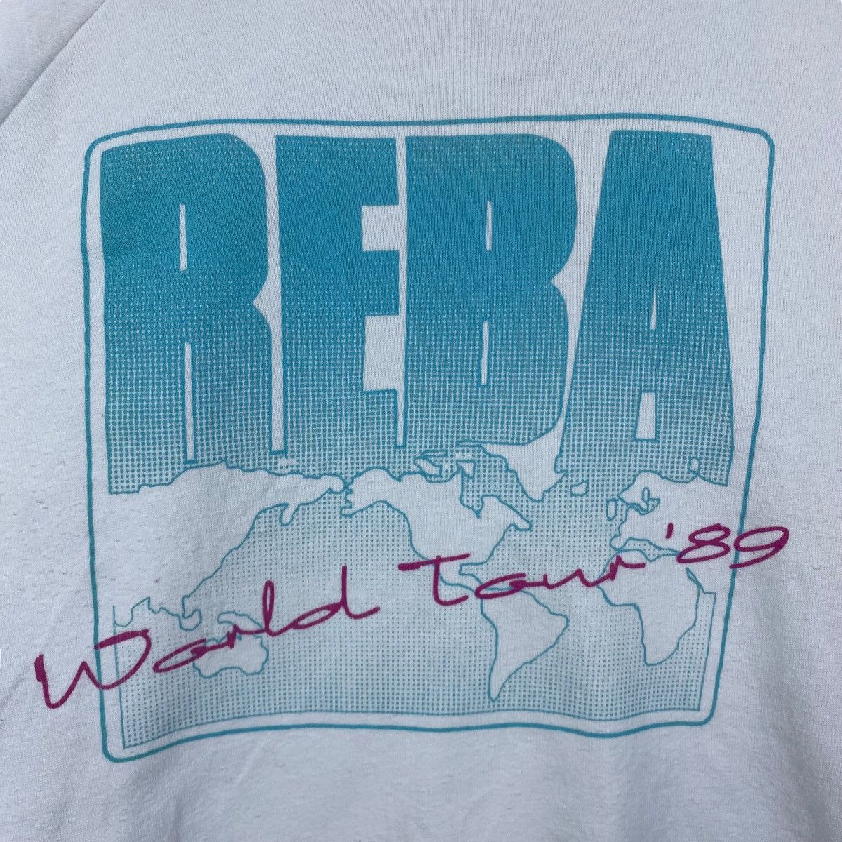 Band Tees Vintage 80's REBA World Tour '89 Crewneck Sweatshirt Size US XL / EU 56 / 4 - 2 Thumbnail