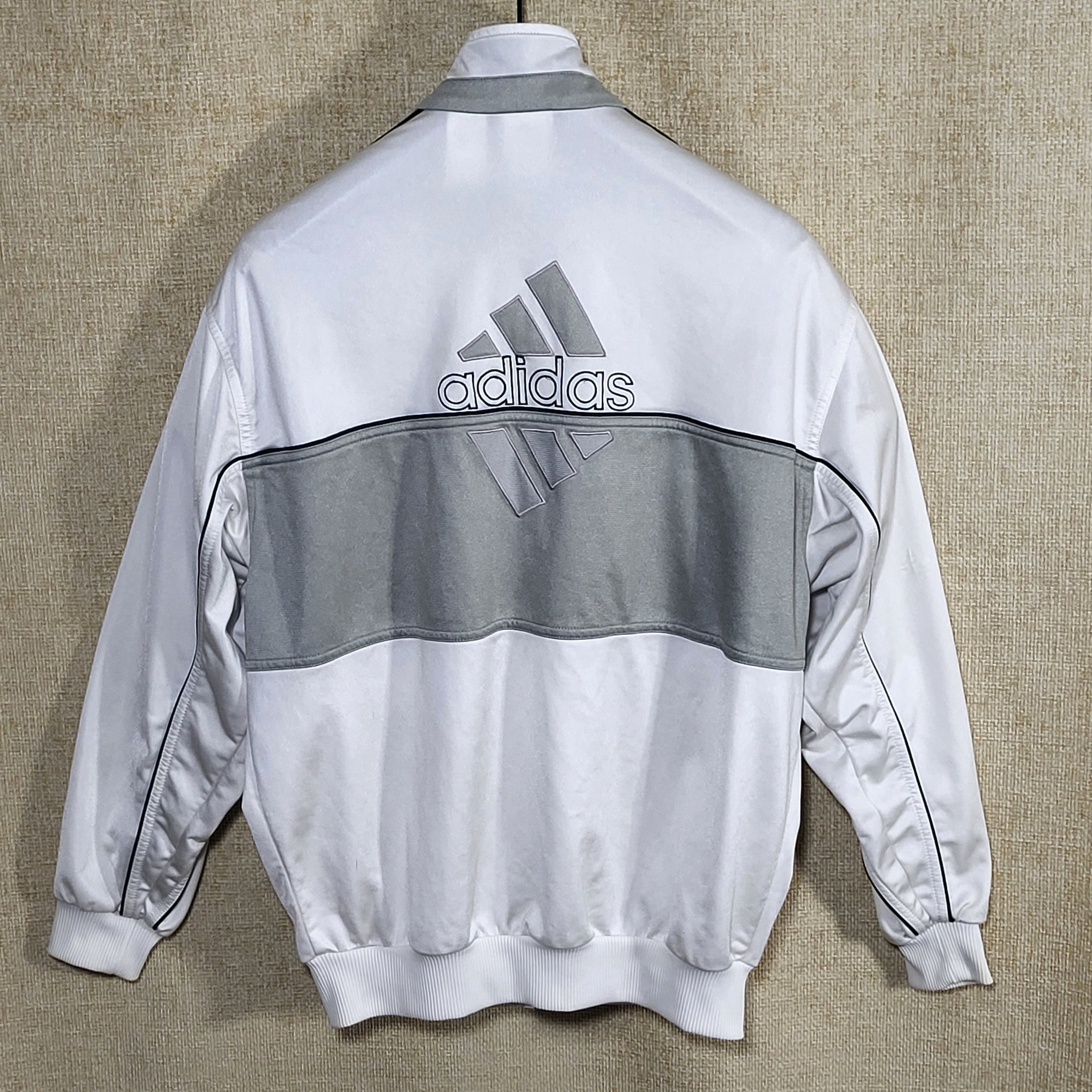 Adidas Adidas Y2K zip jacket size M but fit L Size US M / EU 48-50 / 2 - 4 Thumbnail