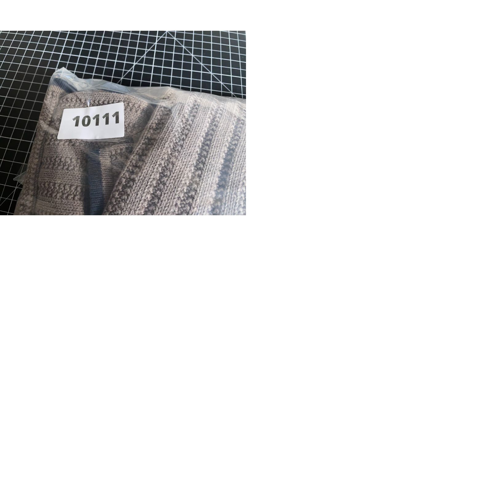 Vintage VINTAGE Structure Henley Sweater Men L Gray Brown Cotton Ramie Knit Textured Crew Neck 90s Hipster Preppy Retro Heavyweight Casual Size US L / EU 52-54 / 3 - 9 Thumbnail