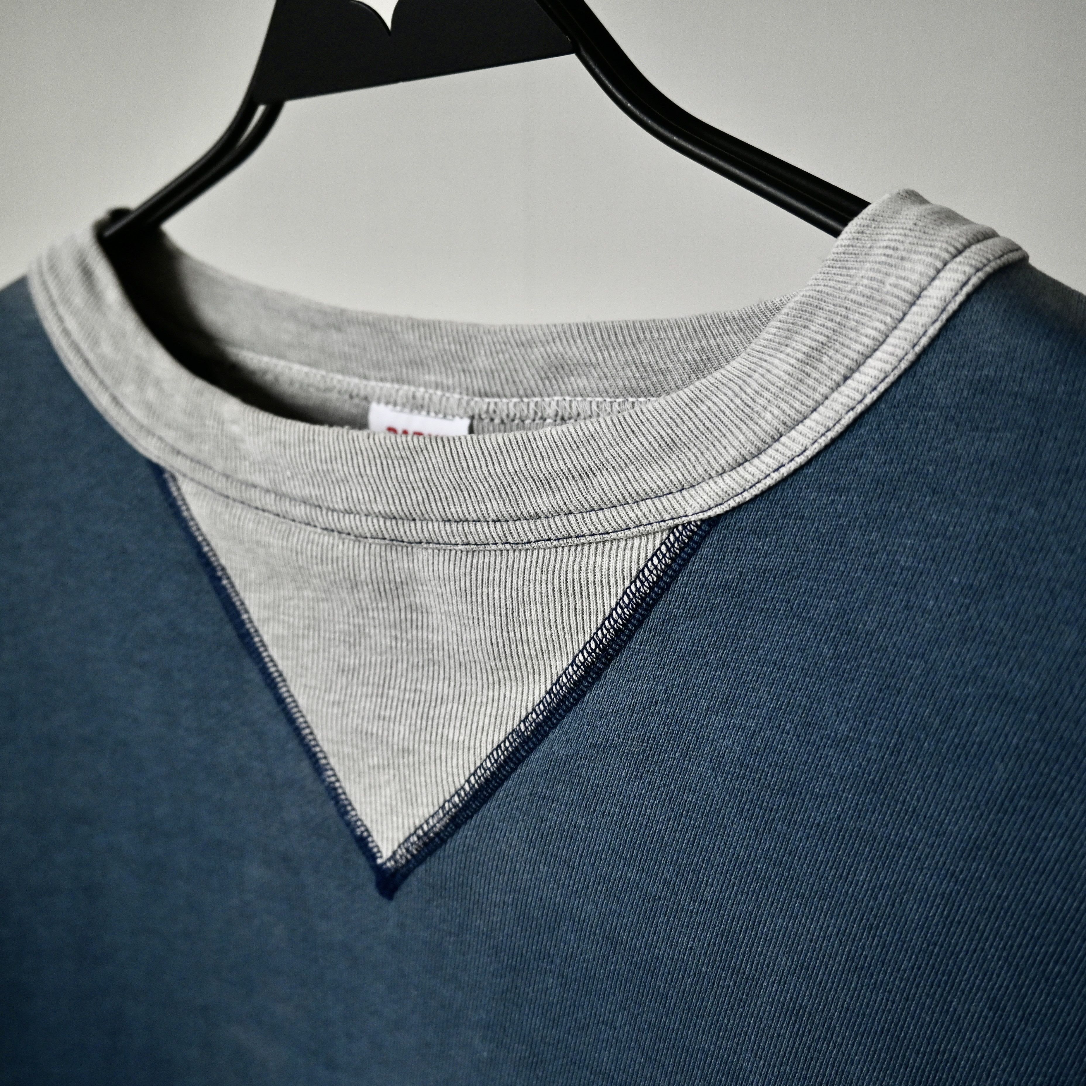 BARNS OUTFITTERS DISTRESSED, BARNS OUTFITTERS multicolor-paneled sweatshirt Size US M / EU 48-50 / 2 - 8 Thumbnail