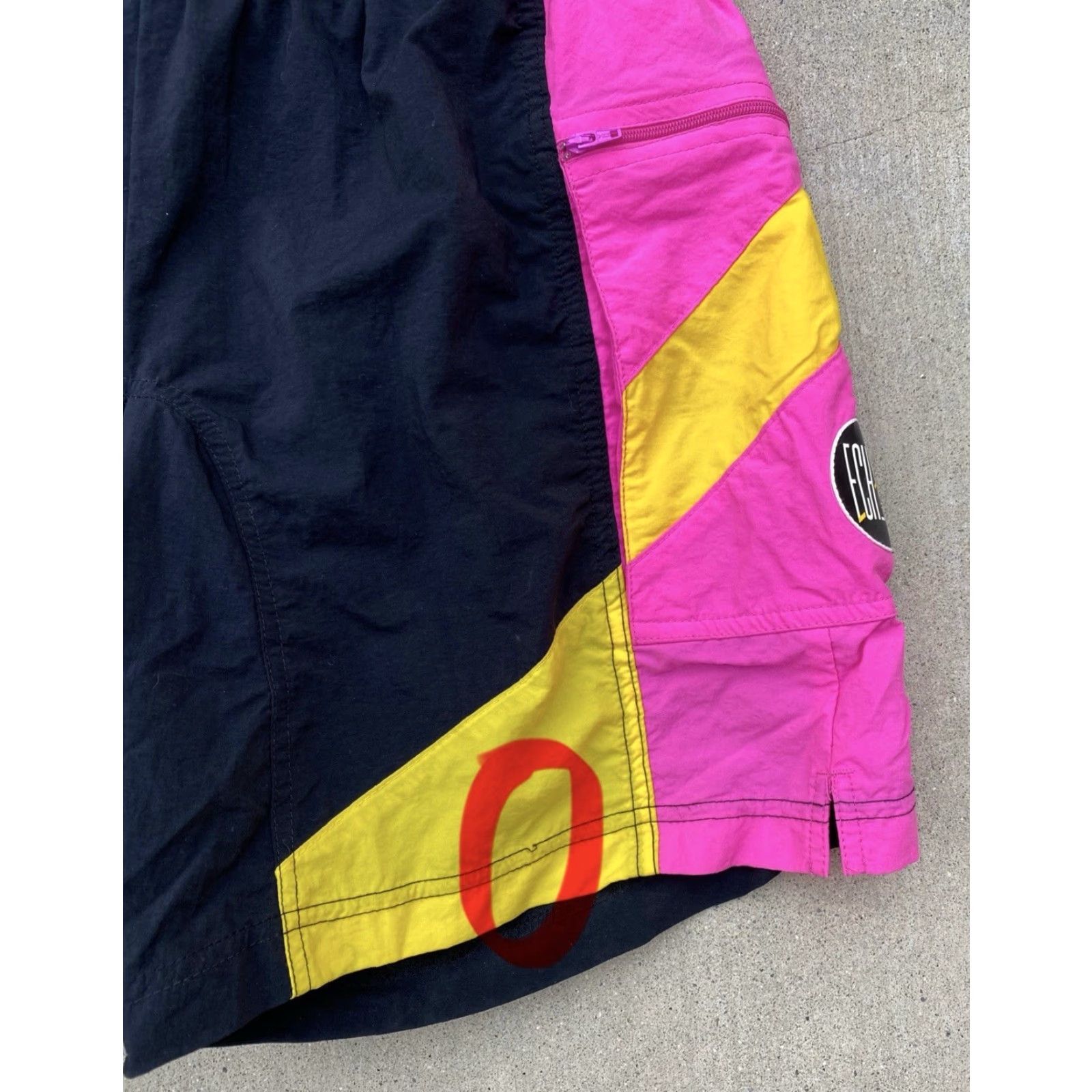 Nike VINTAGE Nike Echelon Men’s Nylon Shorts Ball Black Pink Yellow Geometric Logo Drawstring Pockets 1980s 1990s Cycling Mens L Size US 33 - 3 Thumbnail