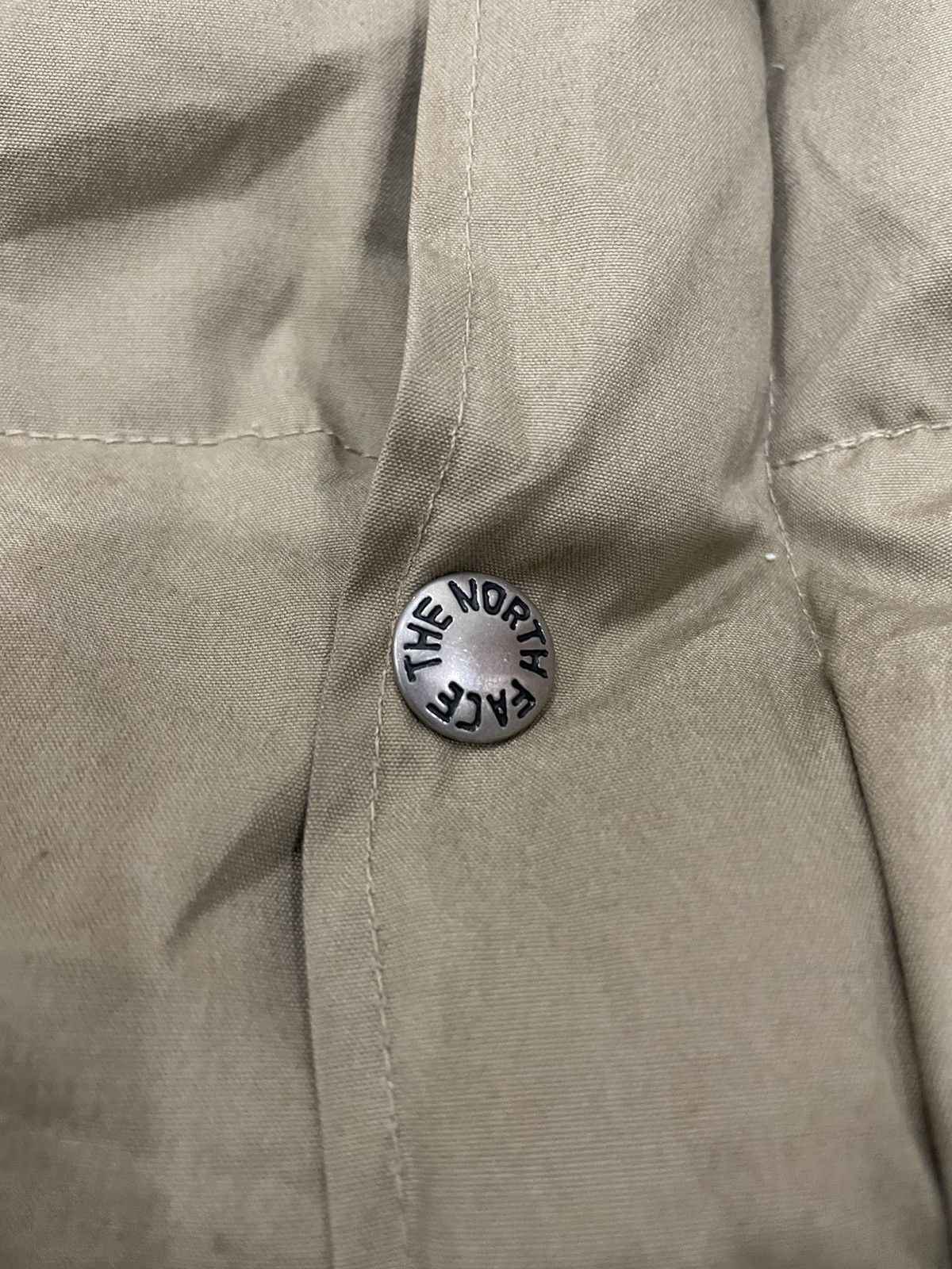 The North Face Vintage The North Face Down Jacket (Missing Hoodie) Size US L / EU 52-54 / 3 - 15 Thumbnail