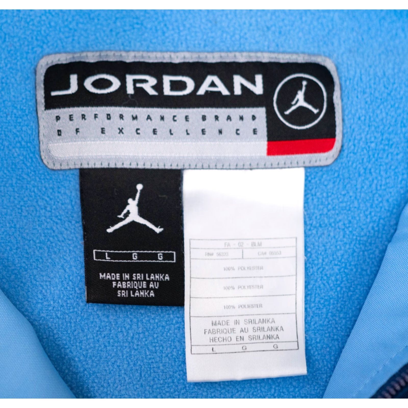 Nike VINTAGE Nike Jordan Shield UNC Carolina Tar Heels 23 2 in 1 Jacket Blue, Windbreaker, Soft Shell, Full Zip, Embroidered Logo, Size L, Men Size US L / EU 52-54 / 3 - 4 Thumbnail