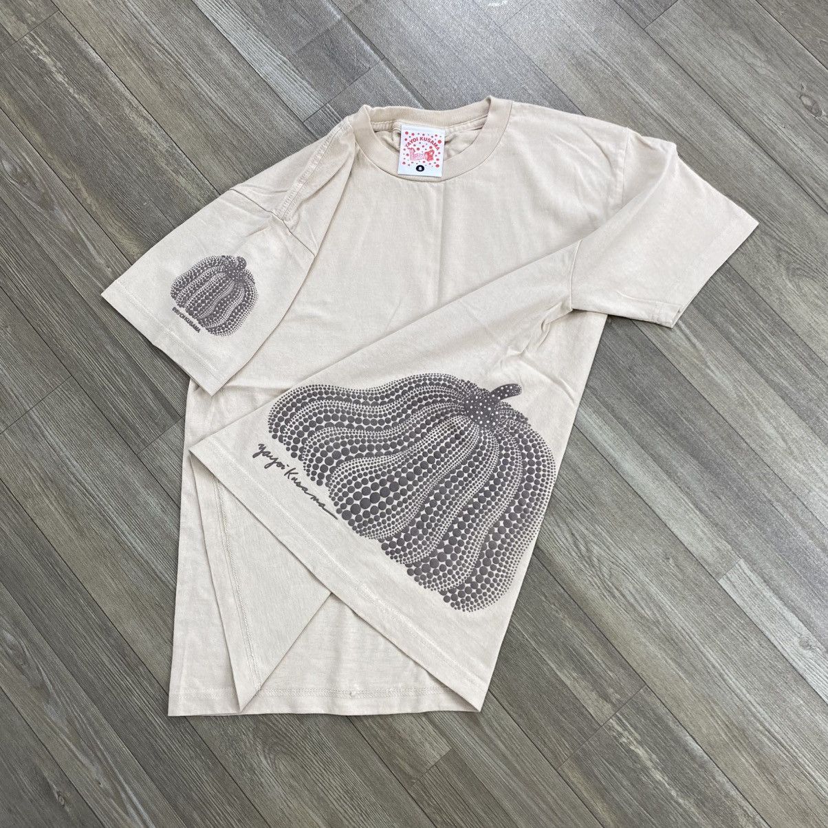 Yayoi Kusama VINTAGE YOYOI KUSAMA PUMPKIN T-SHIRT DESIGNER Size US S / EU 44-46 / 1 - 1 Thumbnail