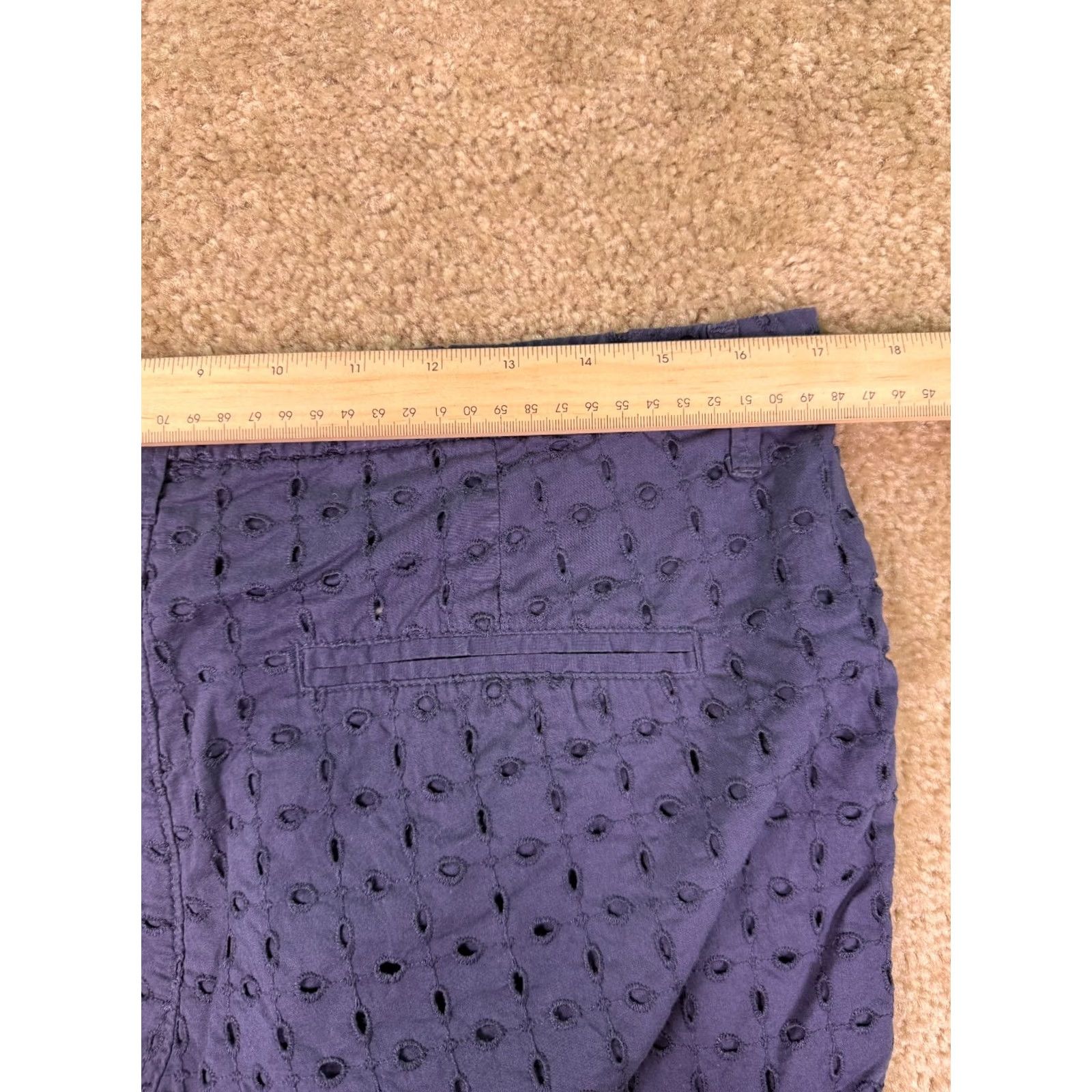 Old Navy Old Navy Shorts Womens Size 8 Blue Eyelet Cotton 34” Size 30" / US 8 / IT 44 - 7 Thumbnail