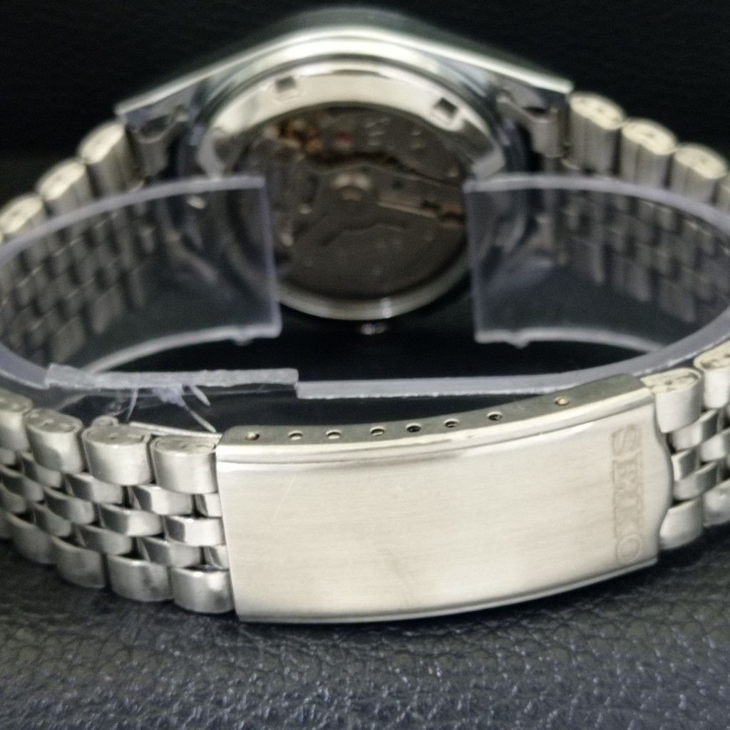 Seiko REFURBISHED VINTAGE SEIKO 5 AUTO JAPAN MENS WATCH a440719 Size 38 - 2 Thumbnail