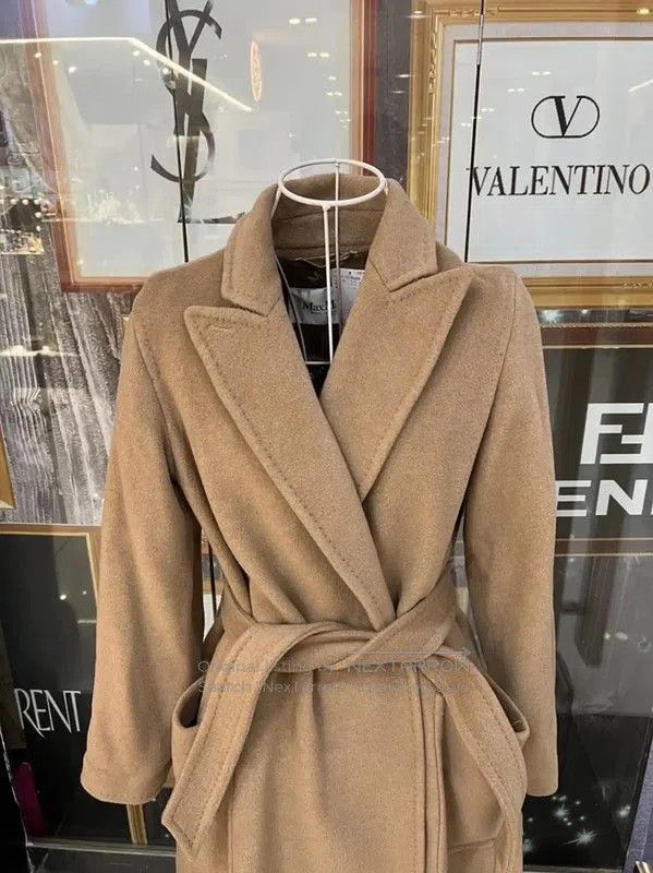 MaxMara Beige Wool Women's Coat .