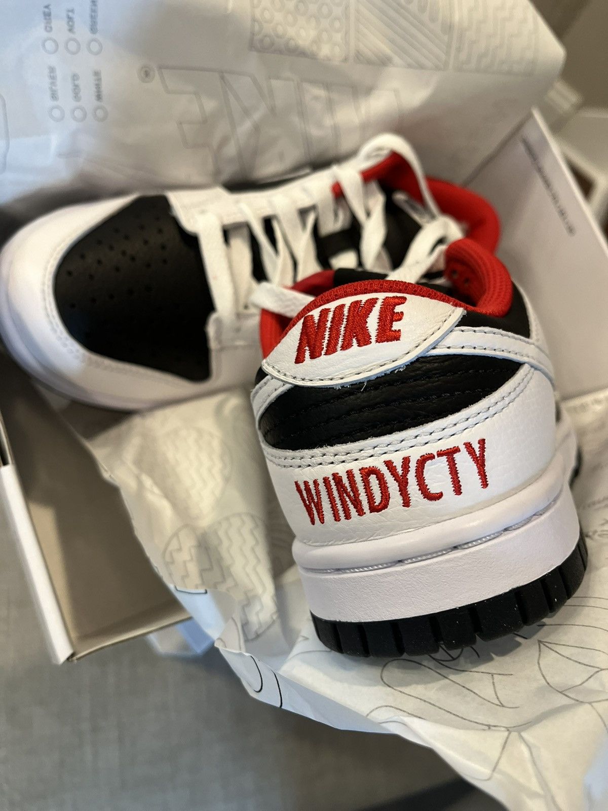 Nike Nike ID: Nike Dunk low (Reverse Panda) Size US 5 / IT 35 - 3 Thumbnail