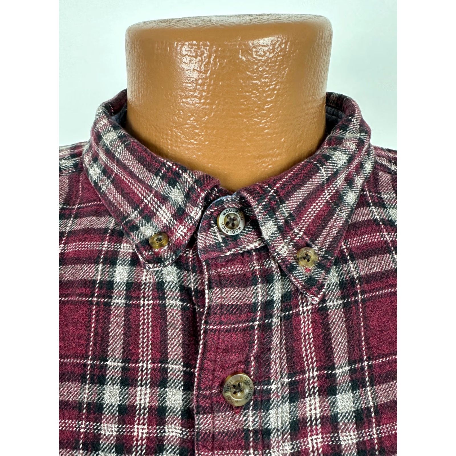 Vintage Woolrich Men XL Flannel Shirt Burgundy Plaid Midweight Cotton Outdoors Vintage-inspired Casual Dress Shirt Size US XL / EU 56 / 4 - 4 Thumbnail