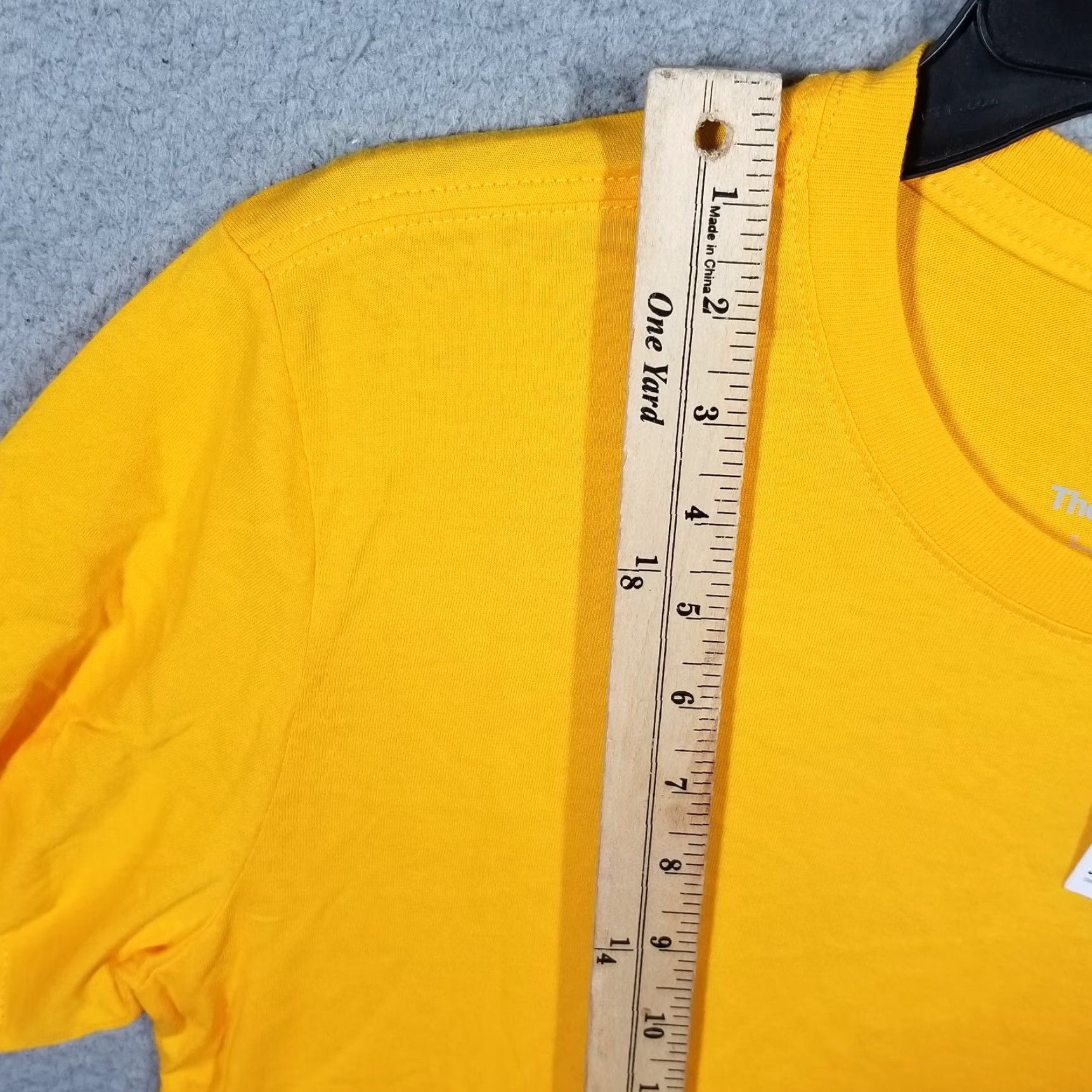 Nike VINTAGE Nike T-Shirt Men's Small Gold Nike Air Max Art Retro Crew Neck Logo Size US S / EU 44-46 / 1 - 5 Thumbnail