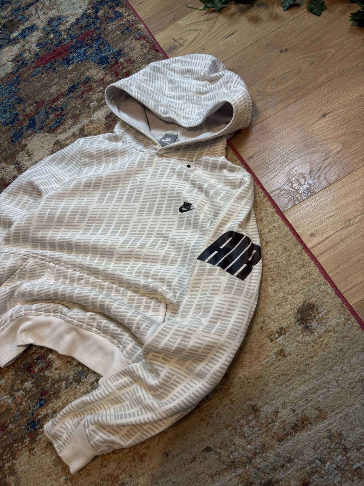 Nike 00s Vintage Nike Oversized Monogram Logo Oversized Hoodie Size US S / EU 44-46 / 1 - 4 Thumbnail