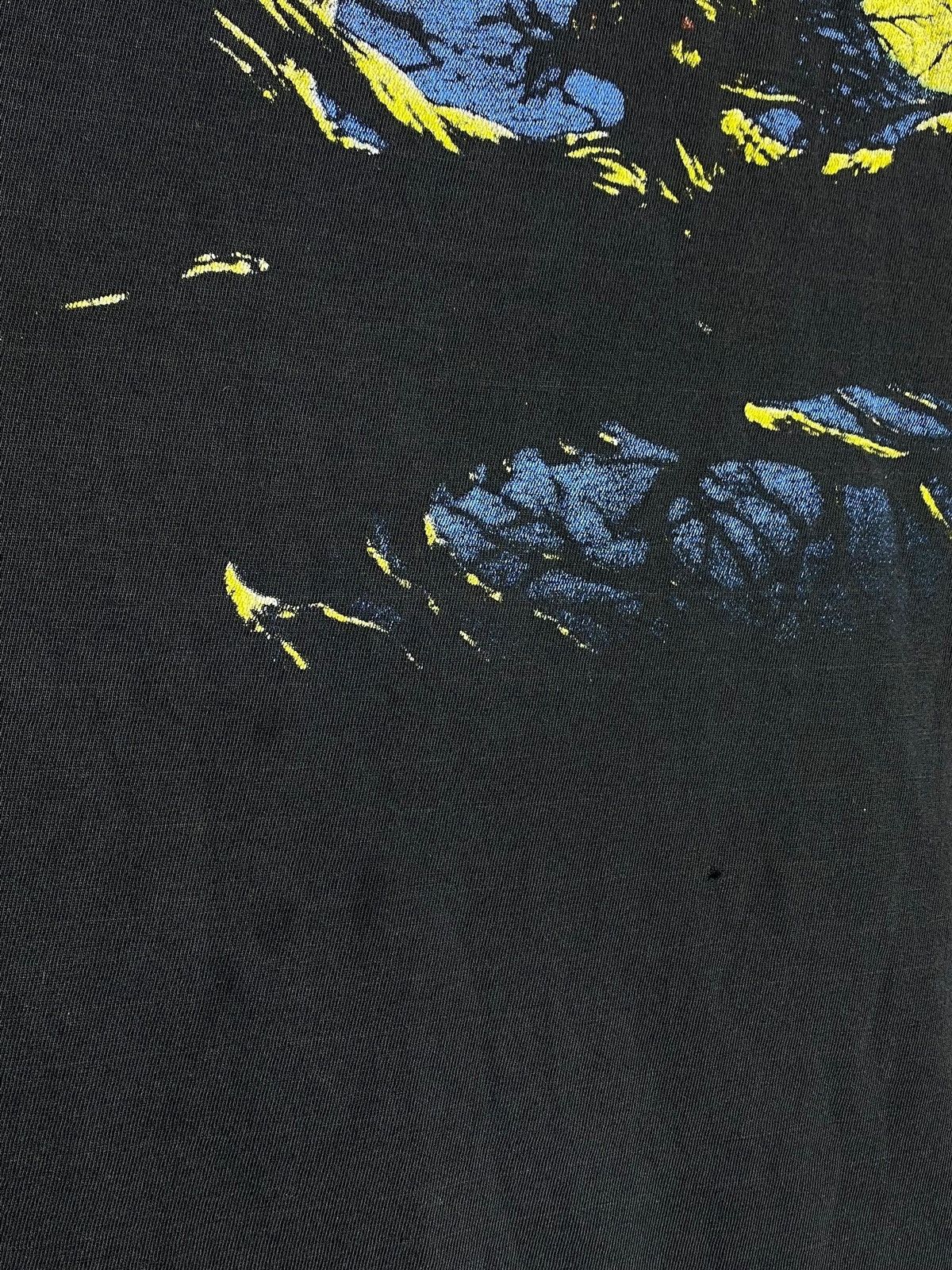 Band Tees Vintage Iron Maiden Graphic Print Distressed t-shirt Size US M / EU 48-50 / 2 - 10 Thumbnail