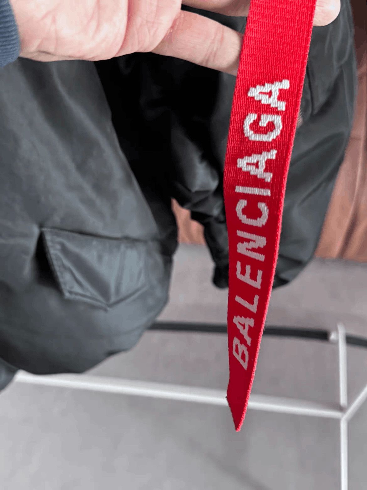 Balenciaga Balenciaga Sz 46 Balenciaga NASA Space Puffer Bomber-2506 Size US S / EU 44-46 / 1 - 4 Thumbnail