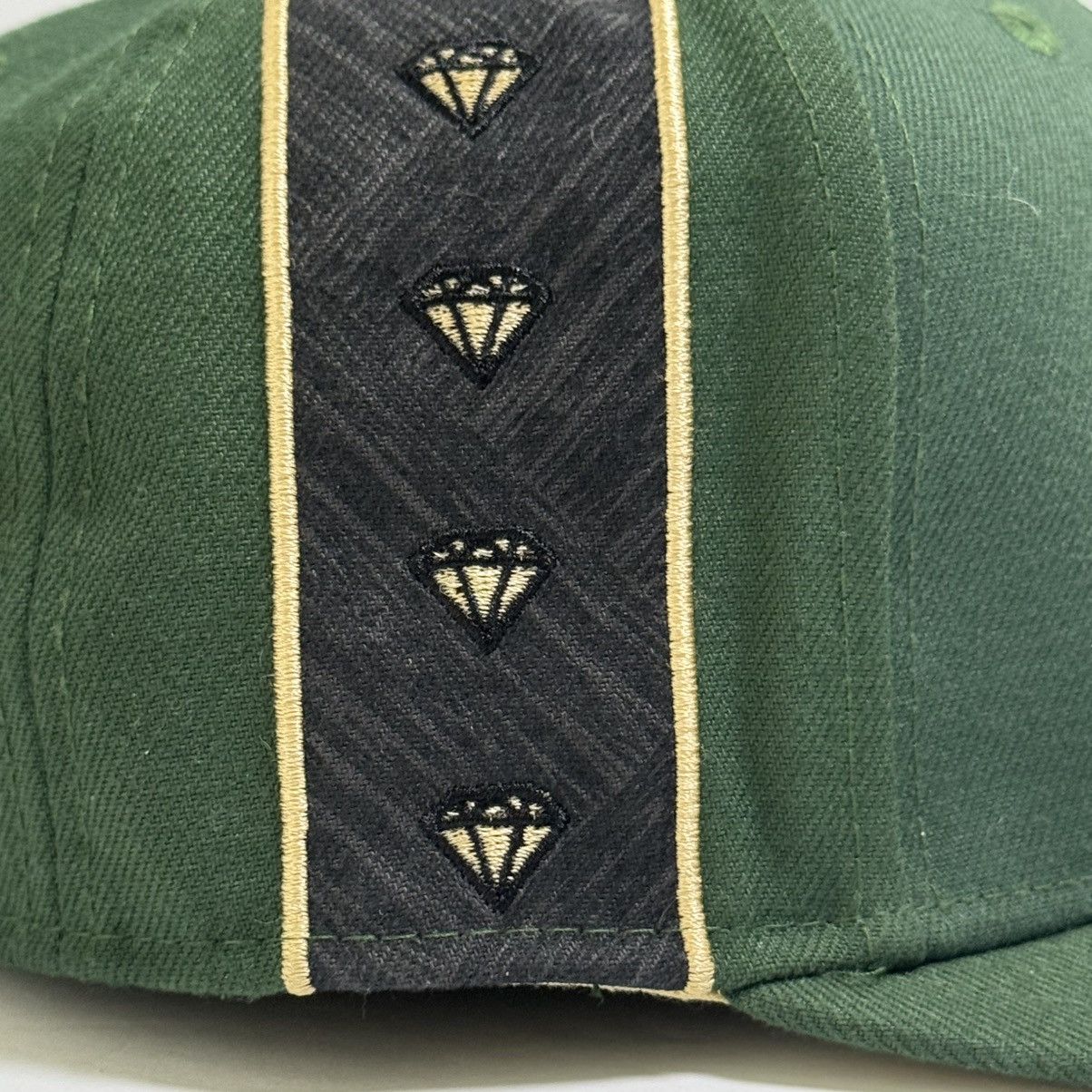 New Era Boston Celtics City Edition New Era 59FIFTY Hat 7 1/8 Green Size ONE SIZE - 4 Thumbnail