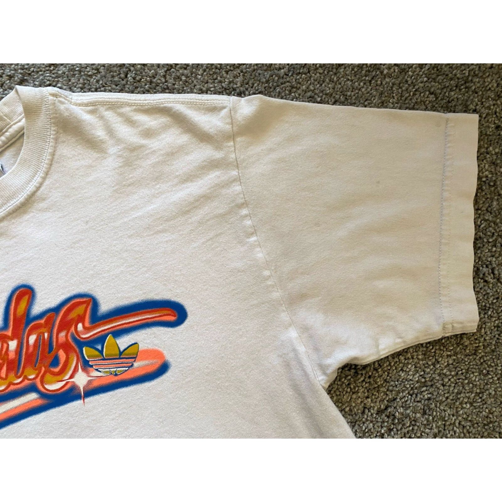 Adidas VINTAGE Adidas The 3 Stripes Graffiti Street Logo Shirt Men’s S White Size US S / EU 44-46 / 1 - 7 Thumbnail