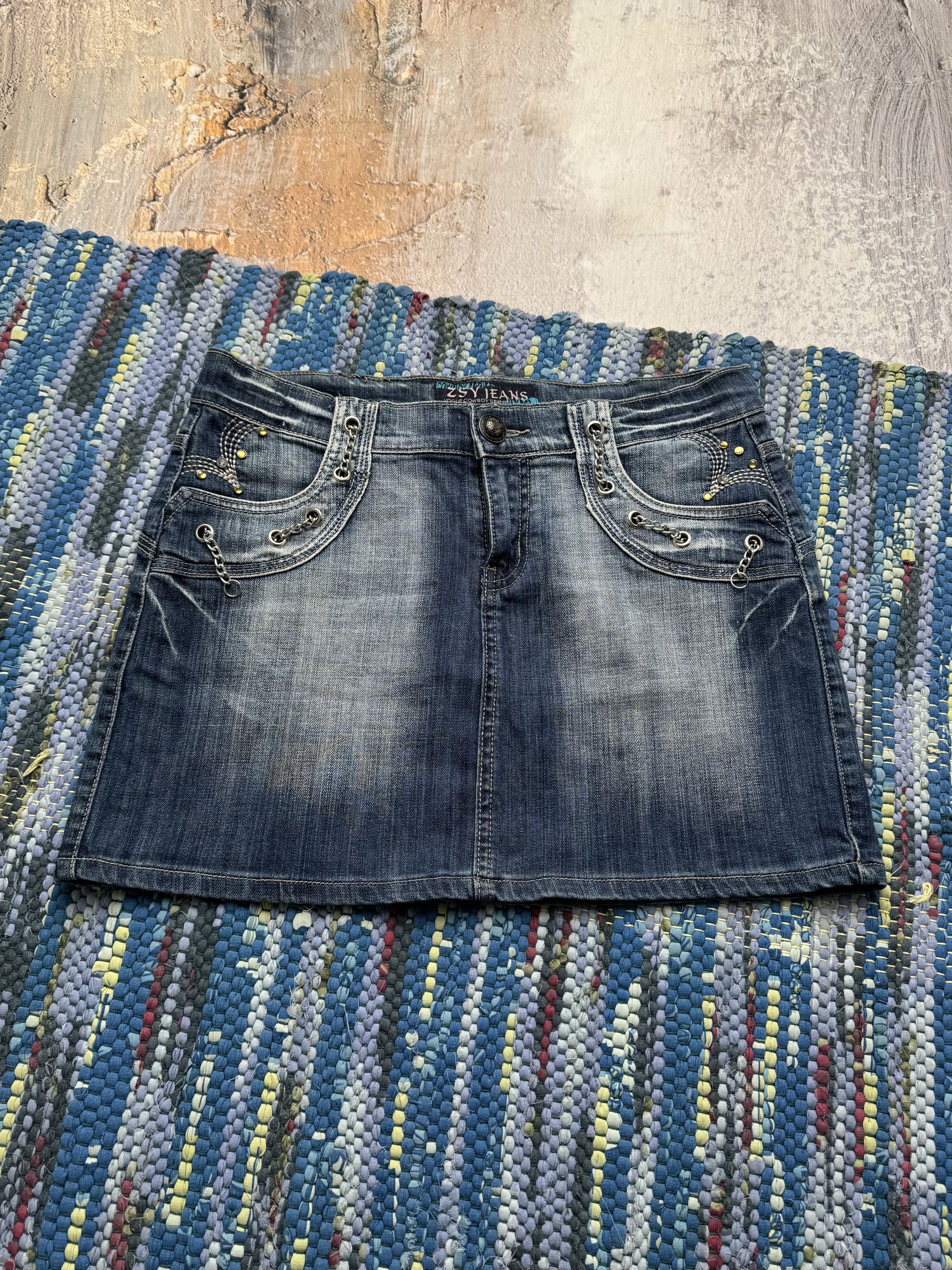 Vintage Vintage Denim Mini Skirt With Metal Details A8D15(V8) Size 30" / US 8 / IT 44 - 1 Thumbnail