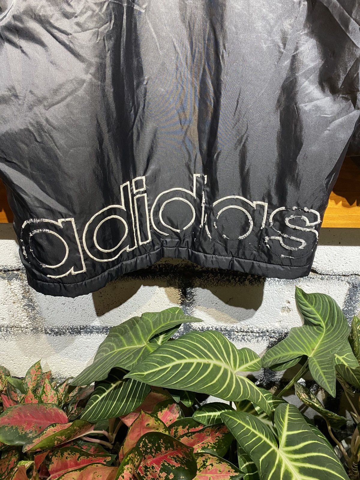 Adidas Vintage Adidas Originals Trefoil Black Nylon Jacket Stripes Size US M / EU 48-50 / 2 - 13 Thumbnail