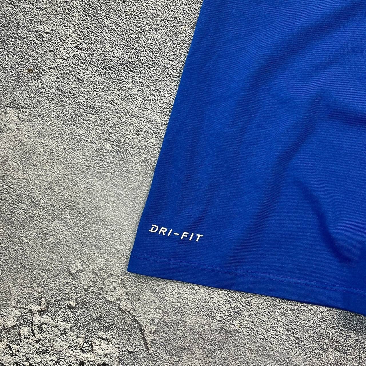Nike × Vintage Vintage Nike DRI-FIT Barcelona big center logo blue T-Shir Size US L / EU 52-54 / 3 - 9 Thumbnail
