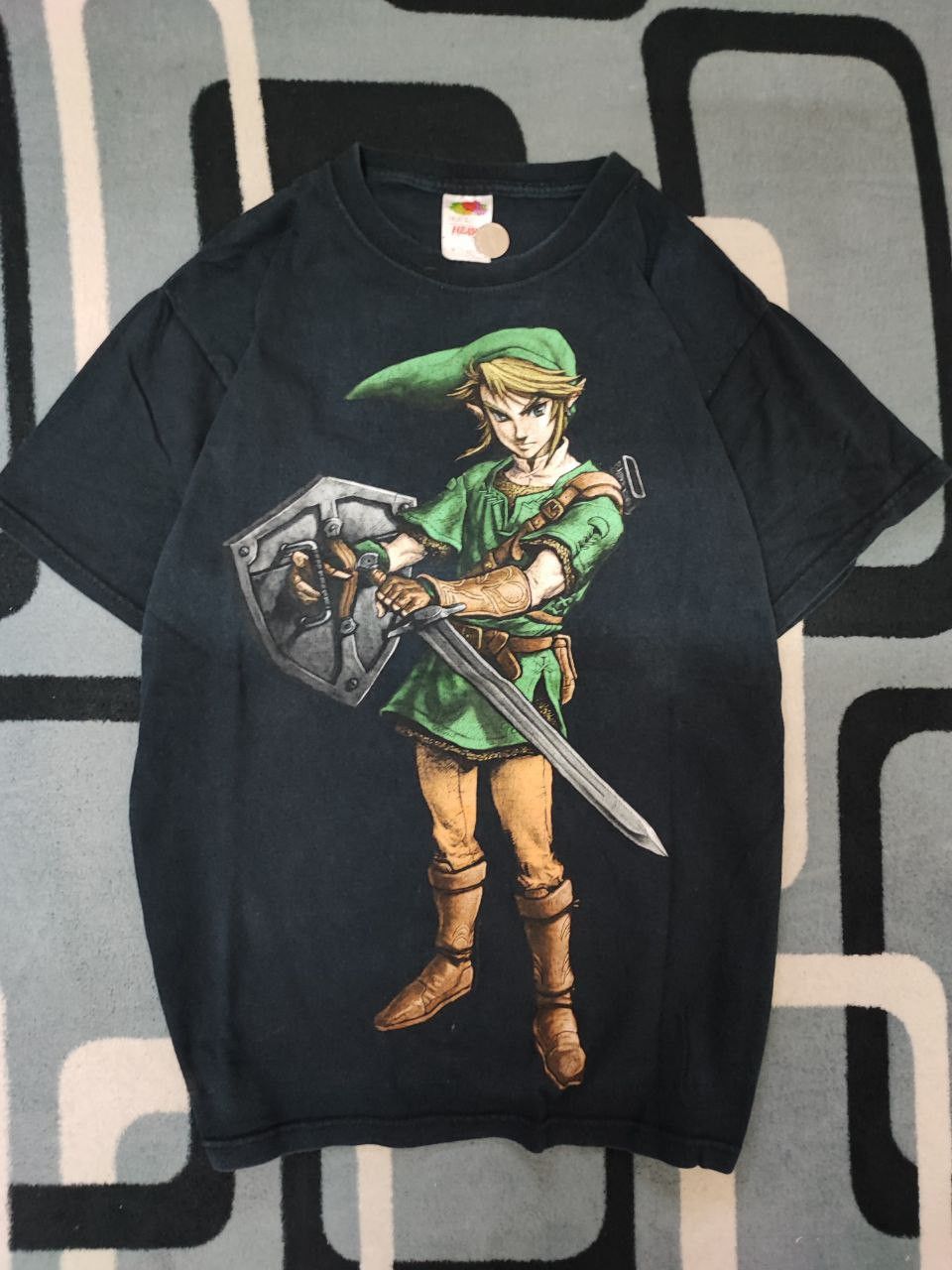 image of Vintage Y2K The Legend Of Zelda Twilight Princess Tshirt in Black, Men's (Size Medium)