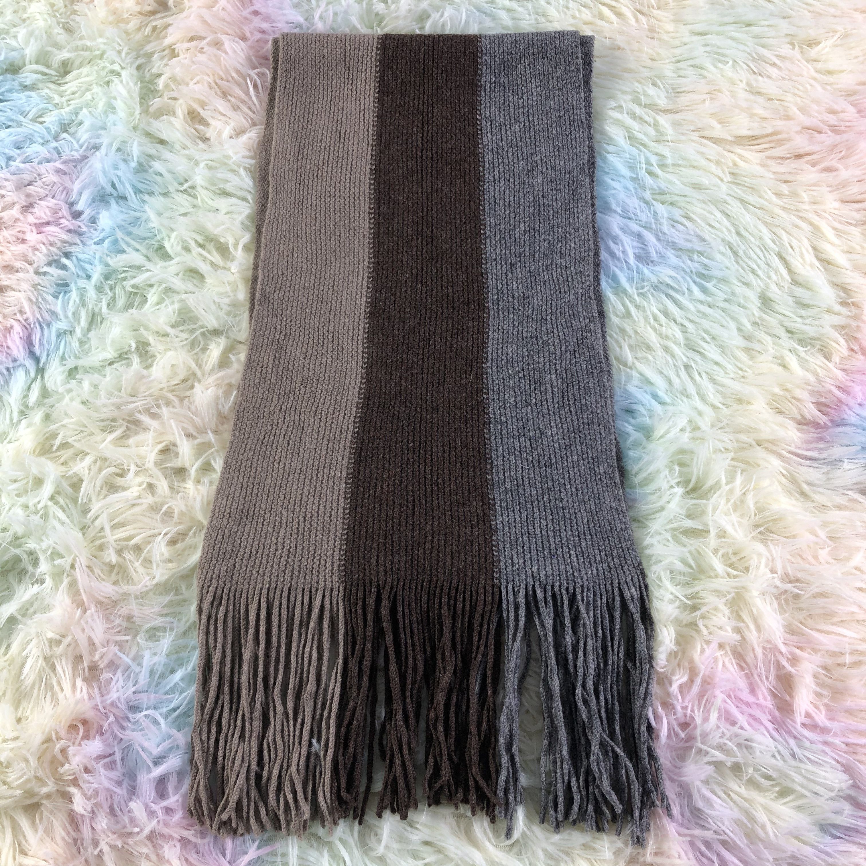 agnes b. Agnes B. Scarf / Muffler / Neckwear - KM451 Size ONE SIZE - 2 Thumbnail