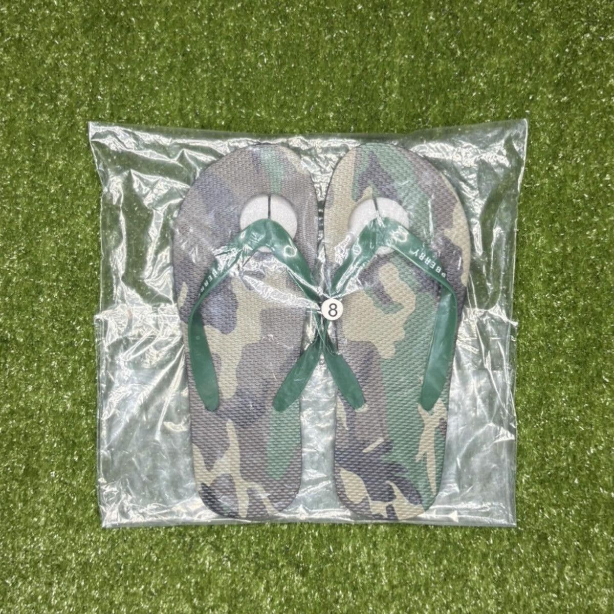 The GV Gallery GV Gallery Camo Slides Size US 8 / EU 41 - 6 Thumbnail