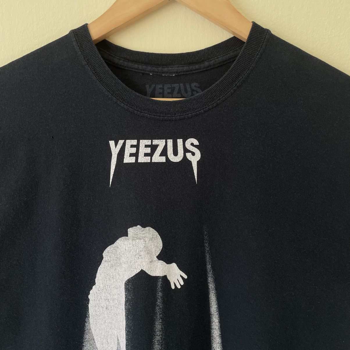 Kanye West Vintage Y2K Kanye West Yeezus Tour Tee Shirt Size US M / EU 48-50 / 2 - 3 Thumbnail