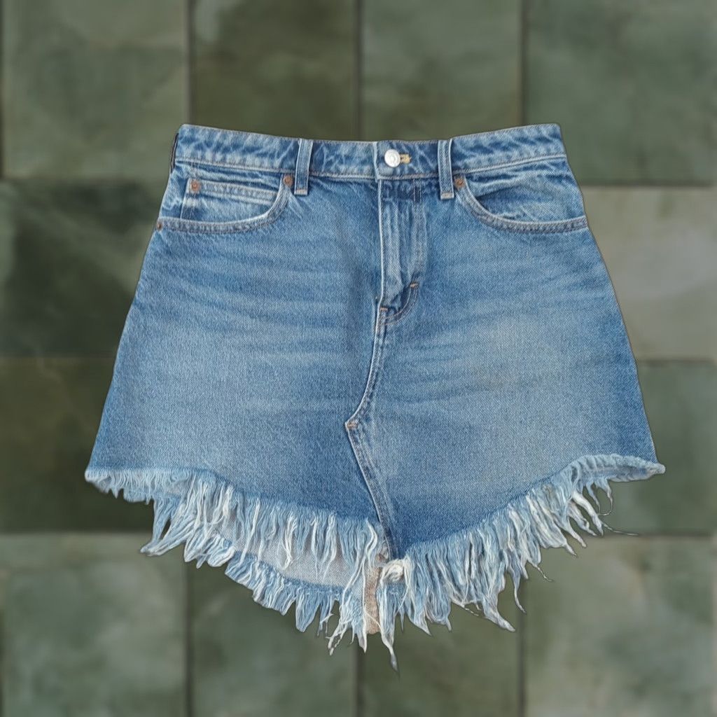 Vintage Womens We The Free Skirt Blue Denim Mini Short Jean Skirt Size 26 Frayed Size 26" / US 2 / IT 38 - 1 Thumbnail